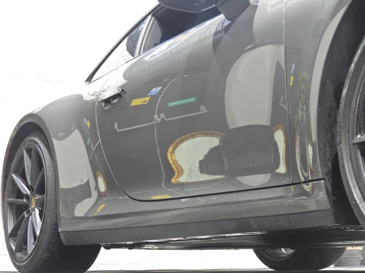 Porsche 911 view 46