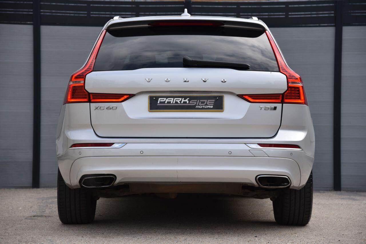 Volvo XC60 view 10