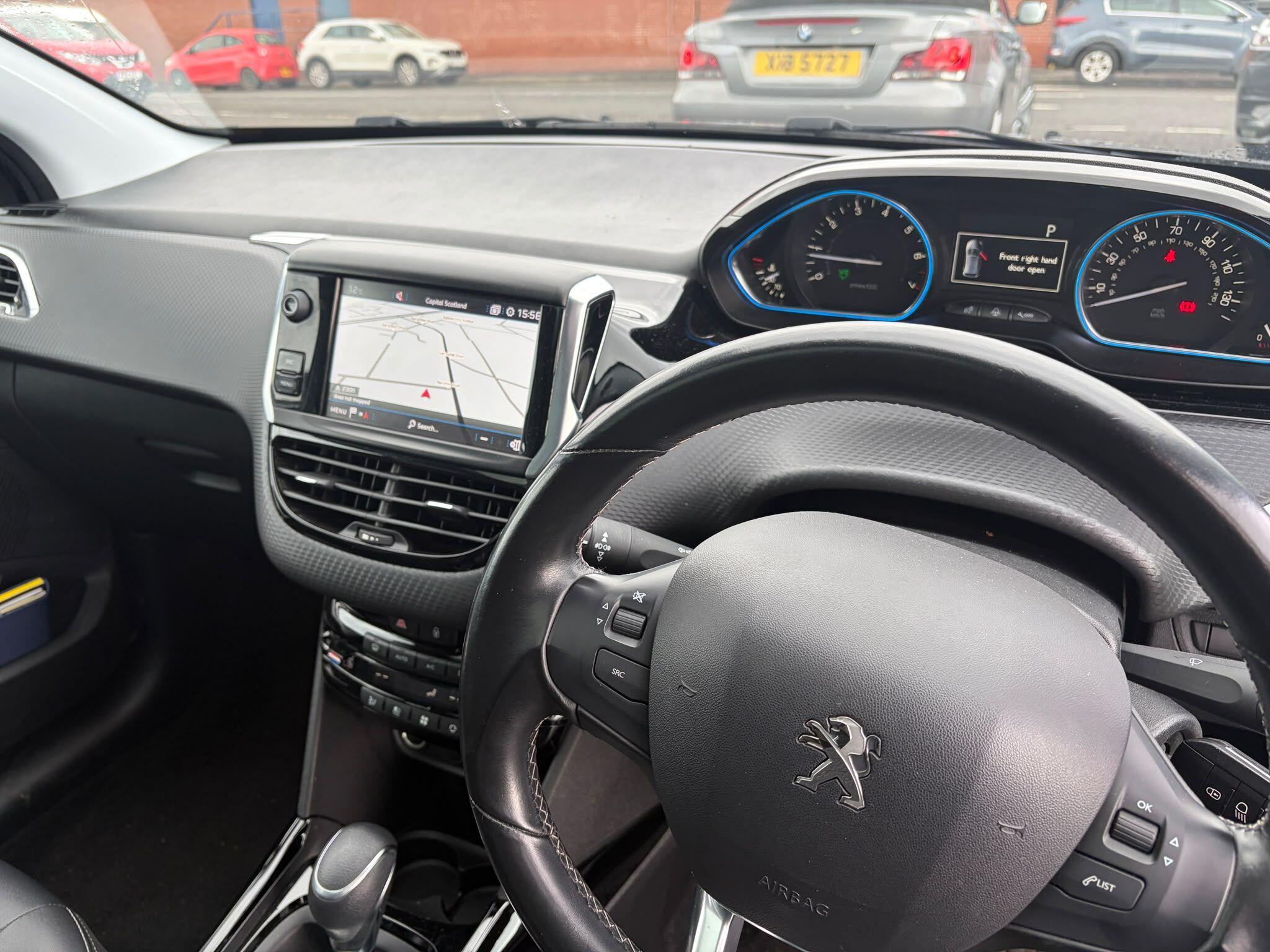 Peugeot 2008 view 10