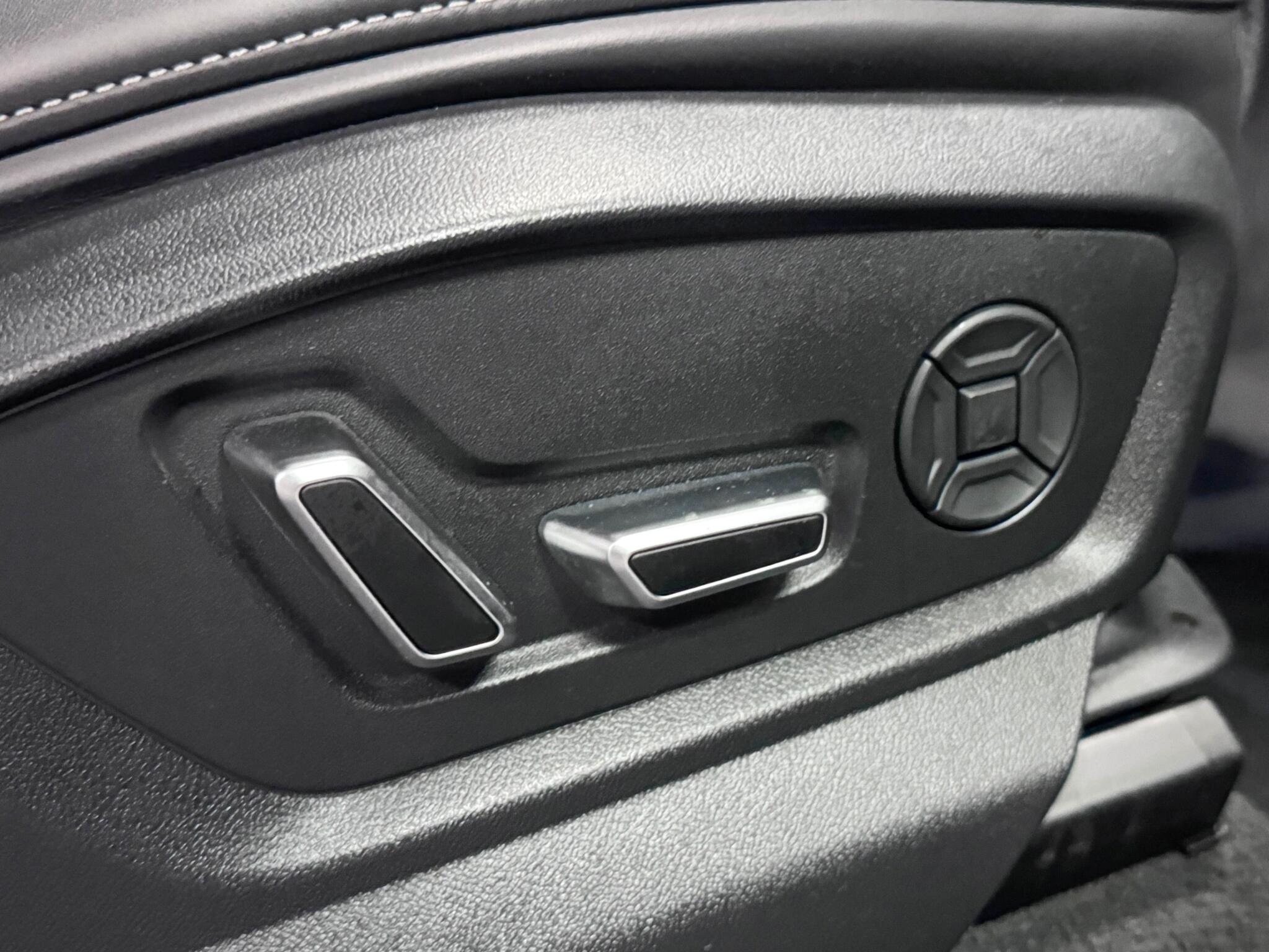 Audi RSQ8 view 27