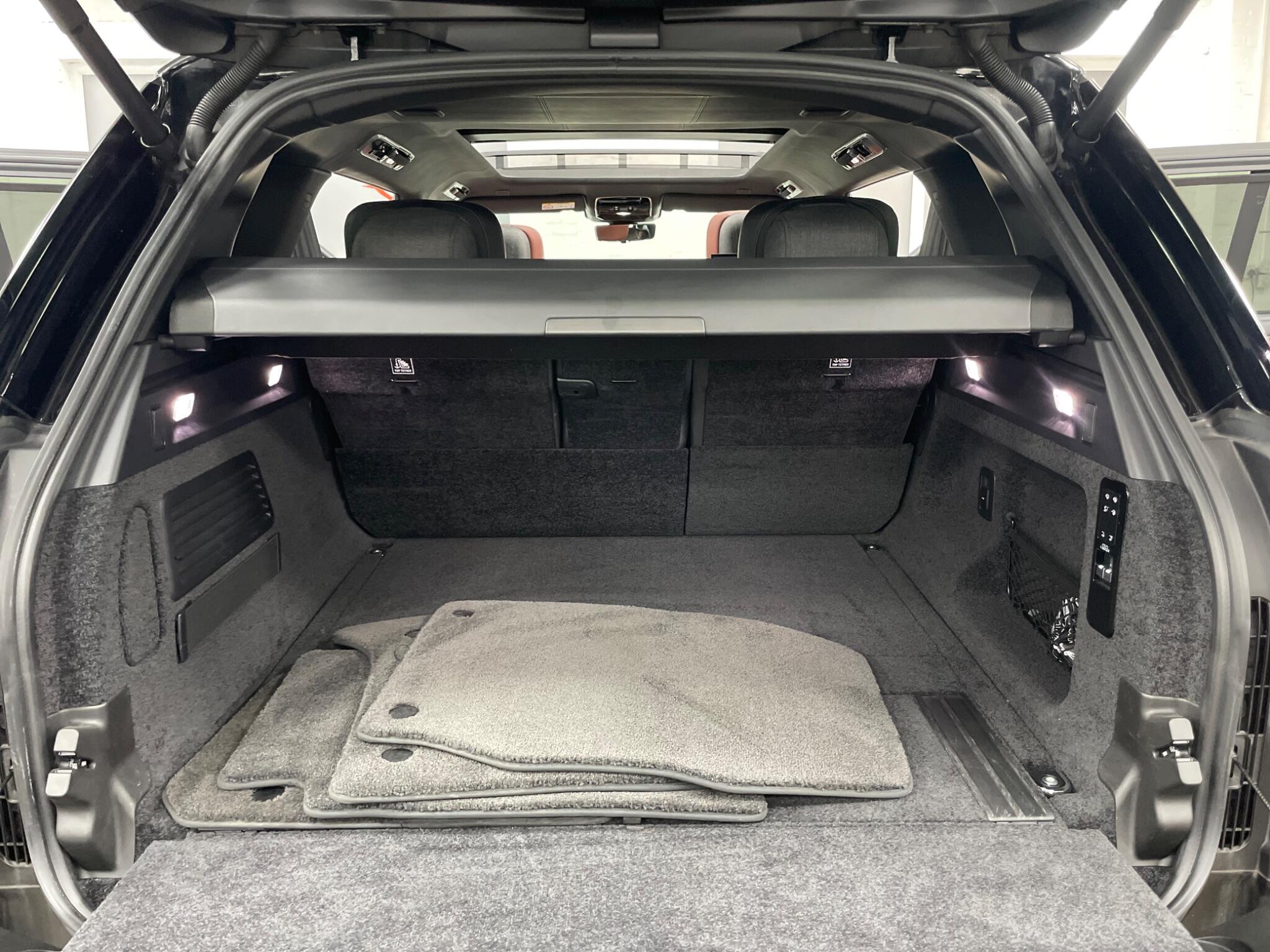 Land Rover Range Rover view 22