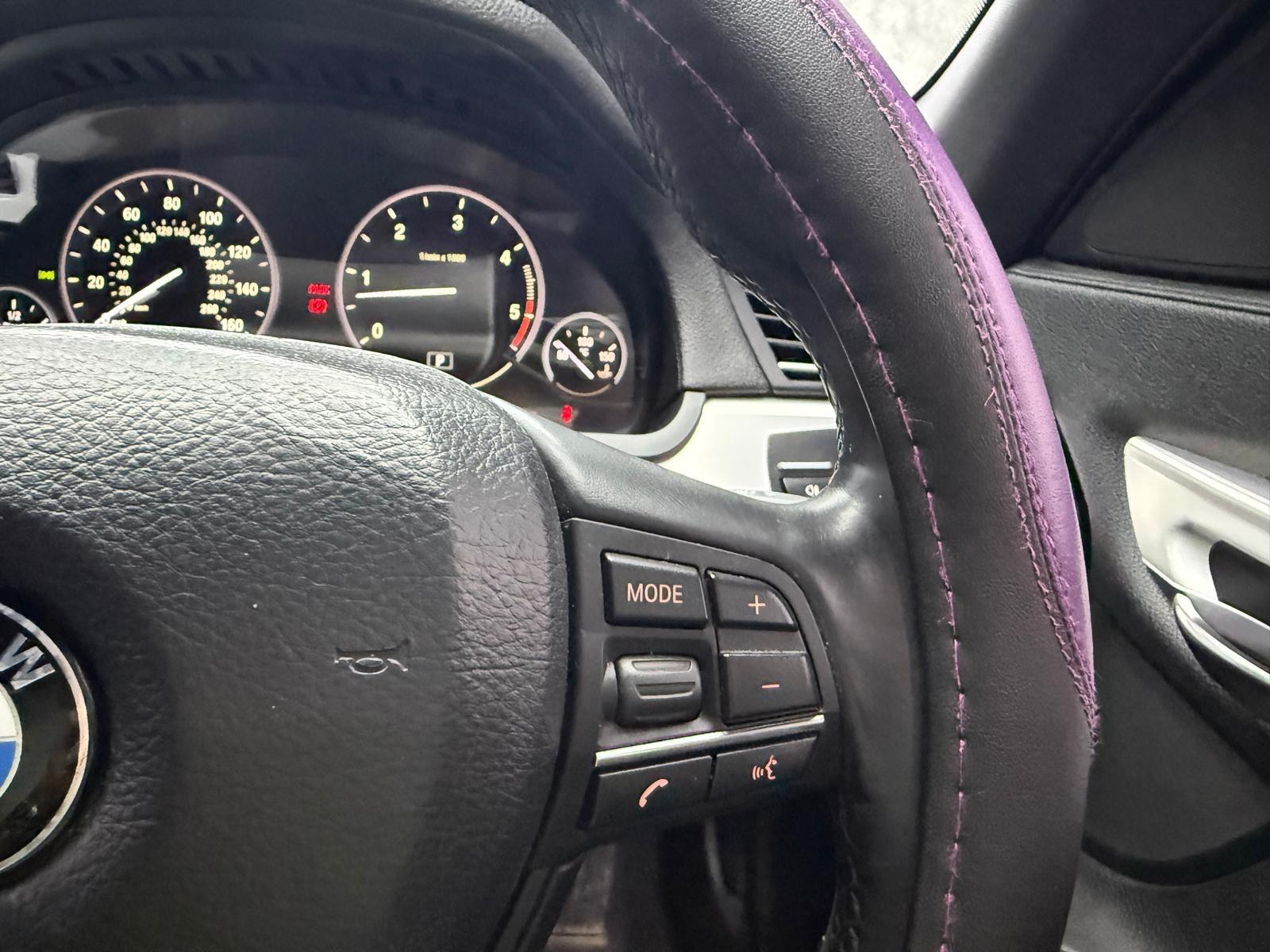 BMW 7 Series view 12