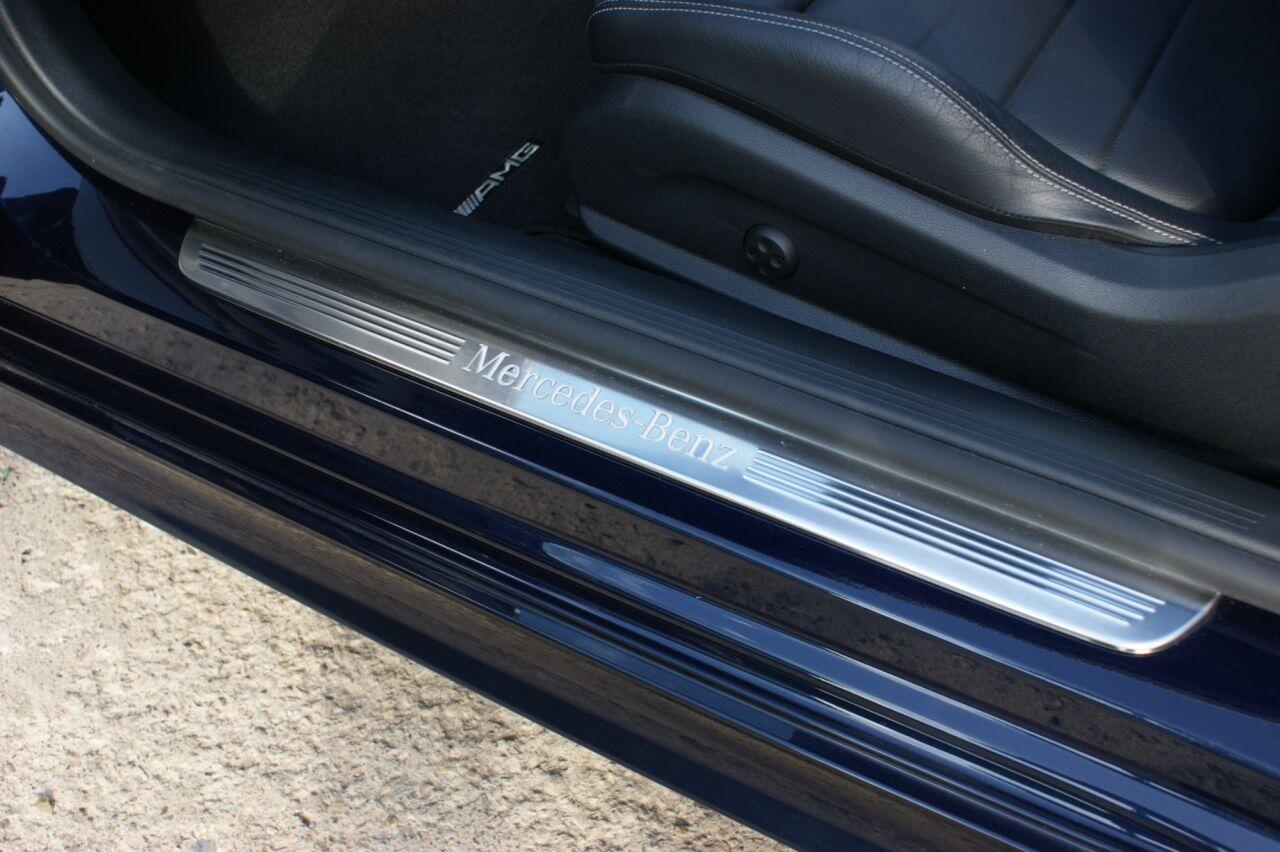 Mercedes-Benz E Class view 27