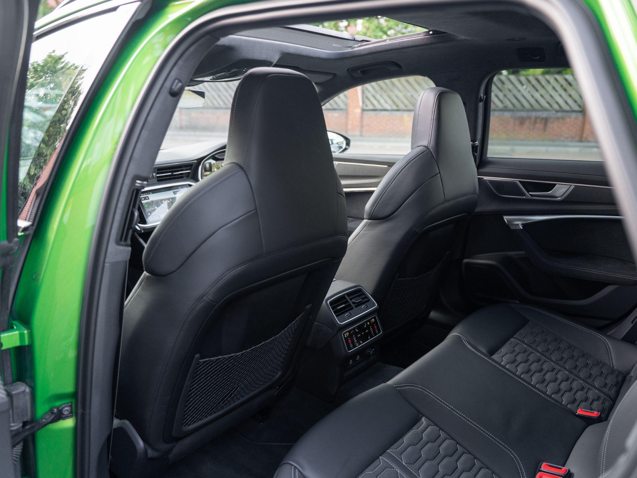 Audi RS6 Avant view 51