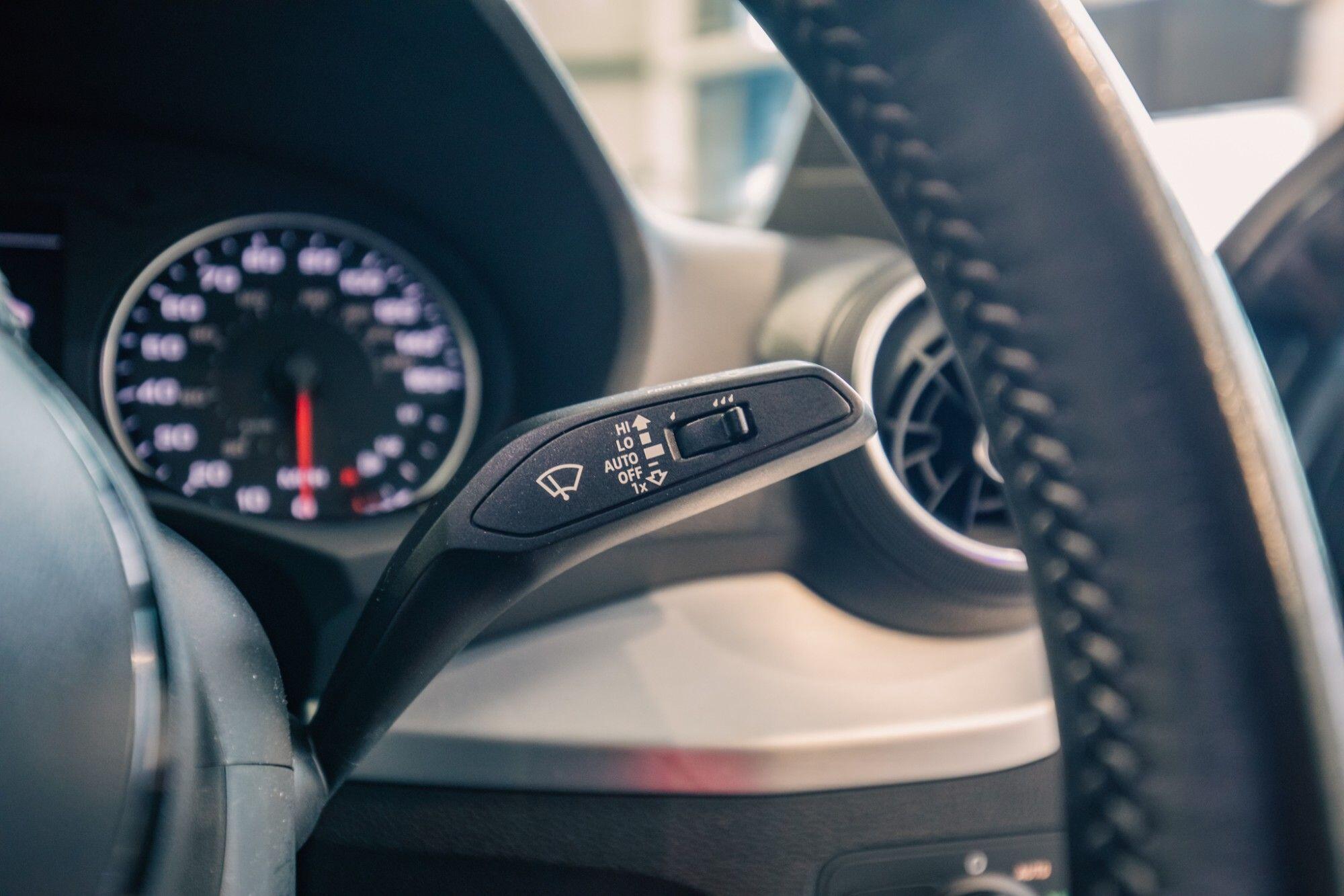 Audi Q2 view 16