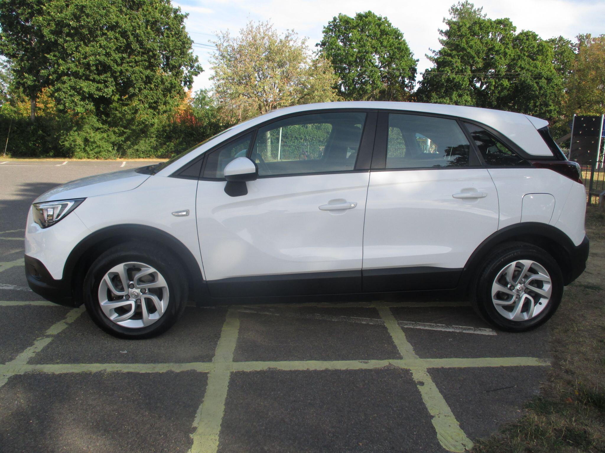 Vauxhall Crossland X view 17