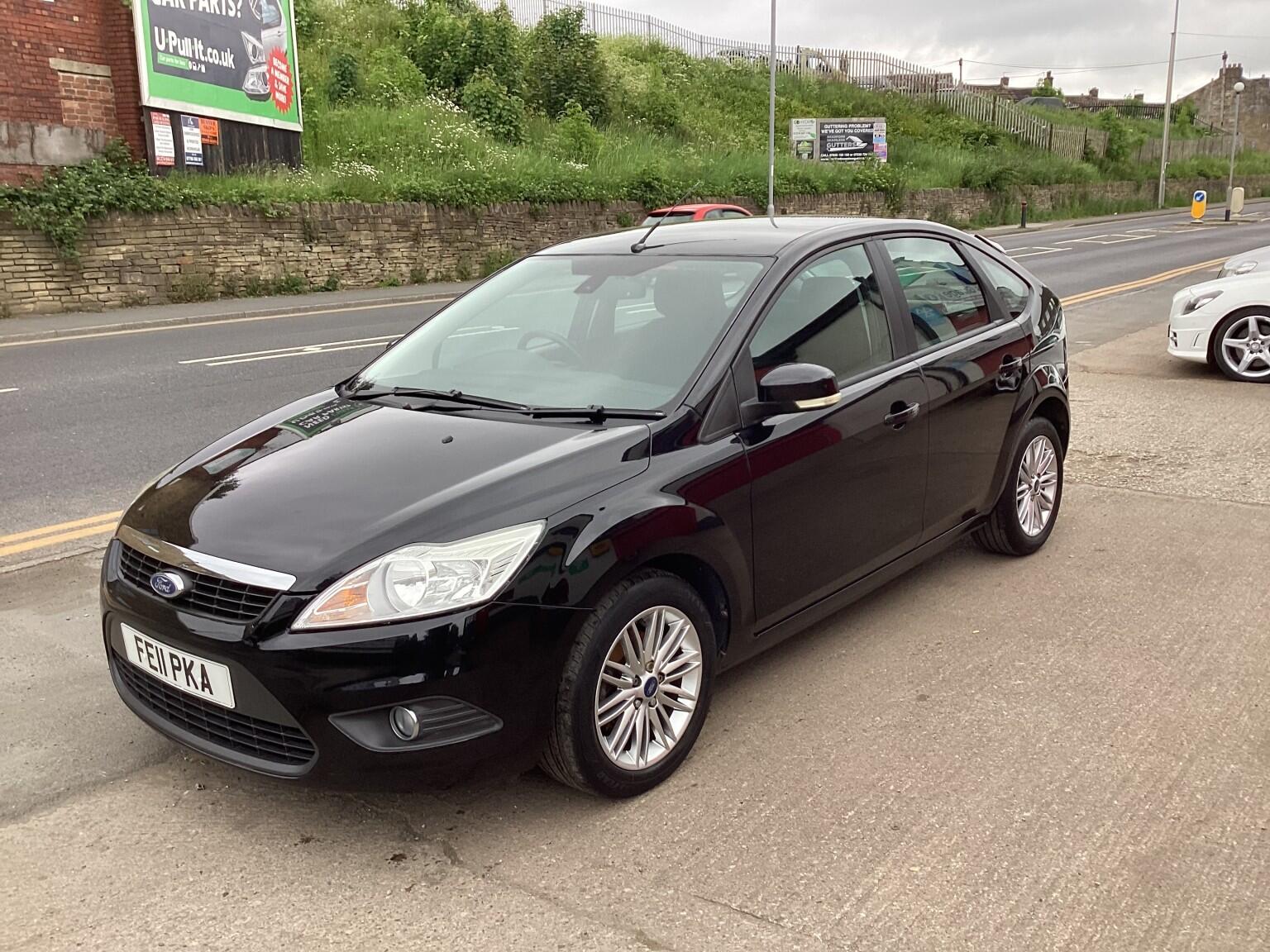 Ford Focus view 2