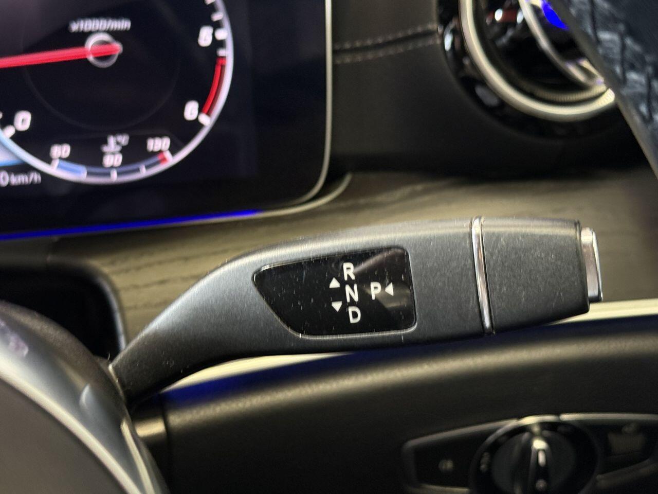 Mercedes-Benz E Class view 40