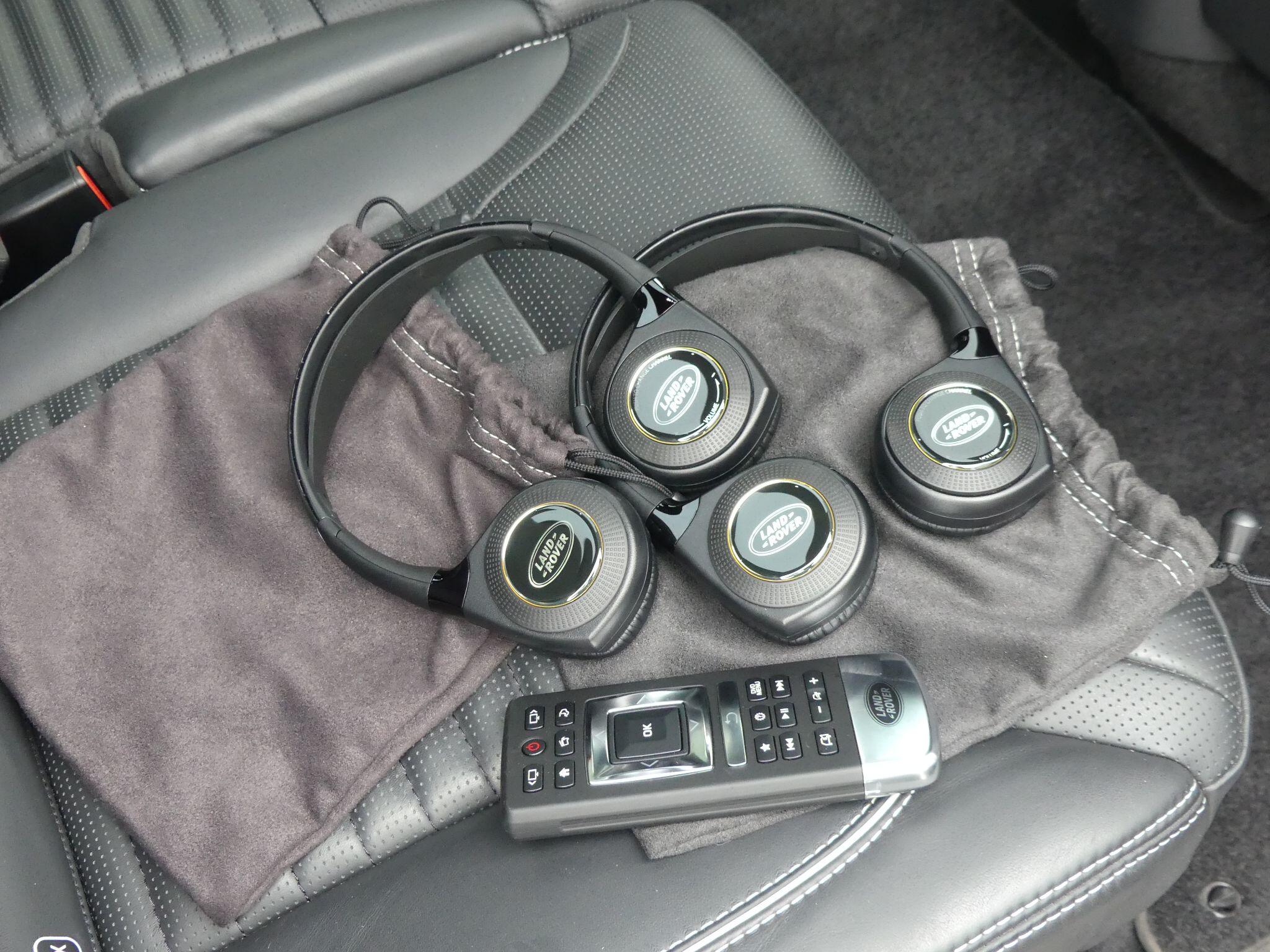 Land Rover Discovery view 27