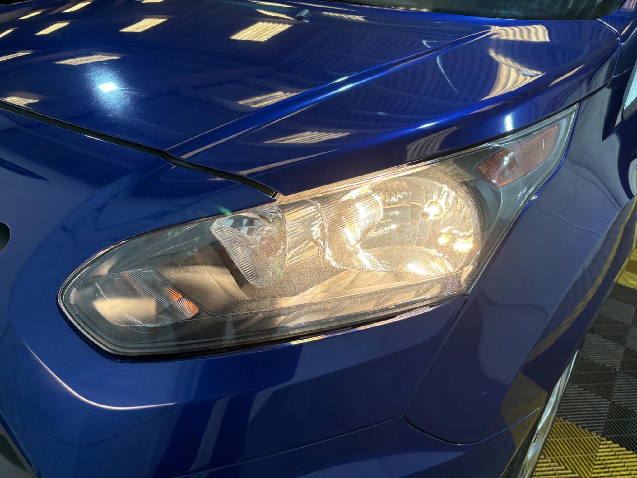 Ford Tourneo Connect view 49