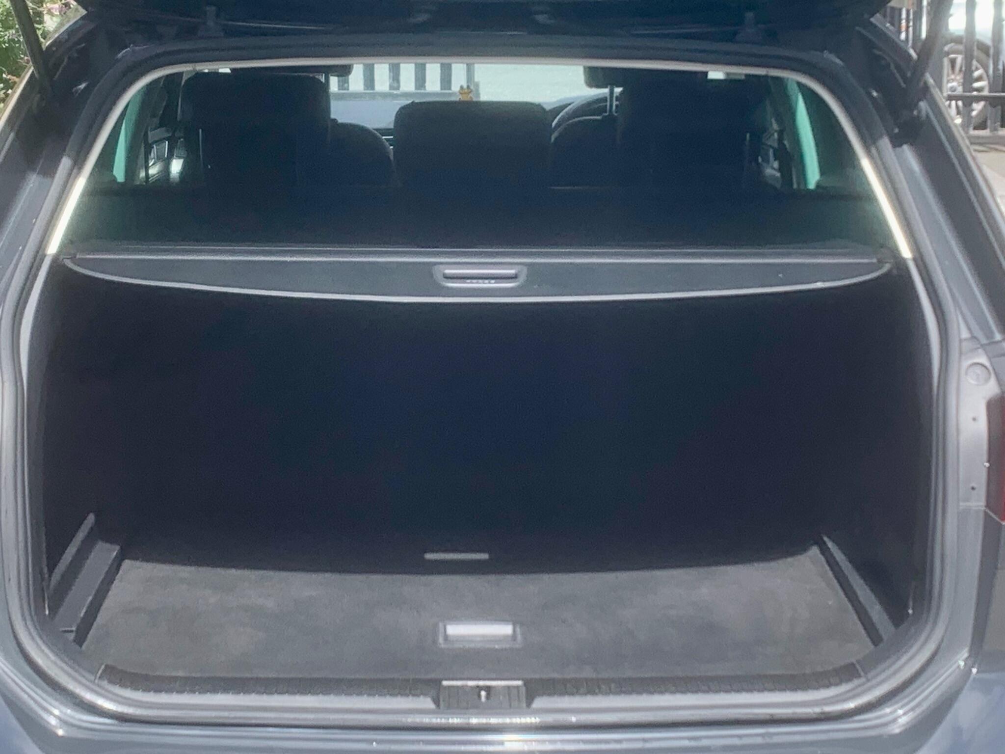 Volkswagen Passat view 61
