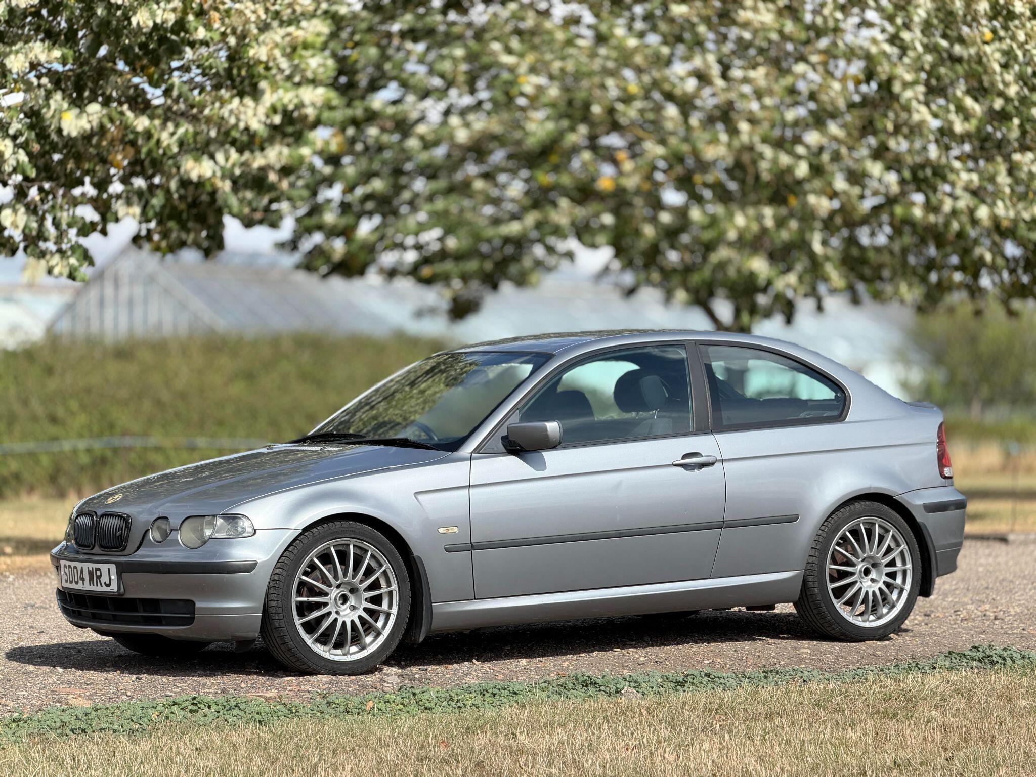 BMW 3 Series view 13