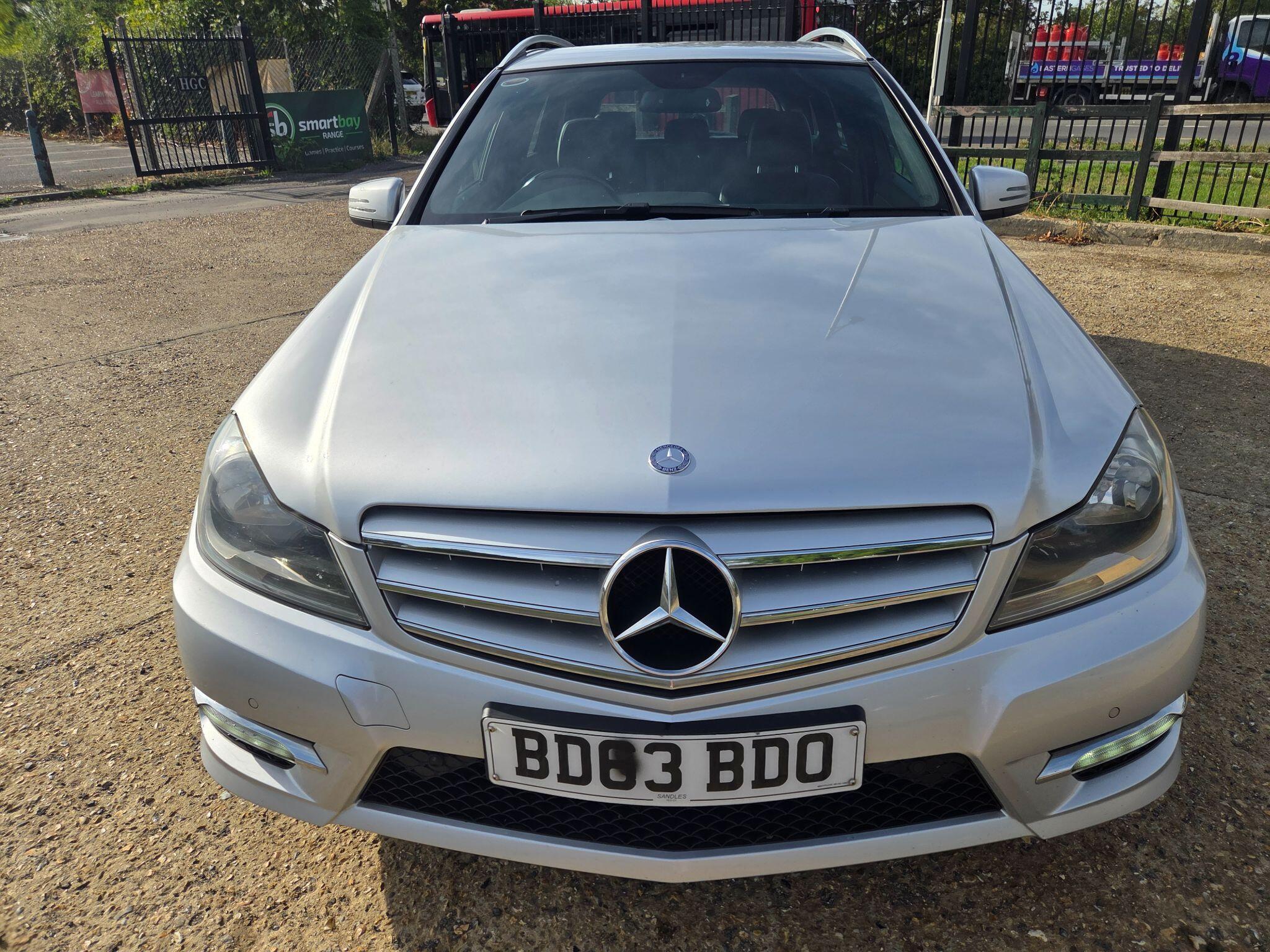 Mercedes-Benz C-Class view 3