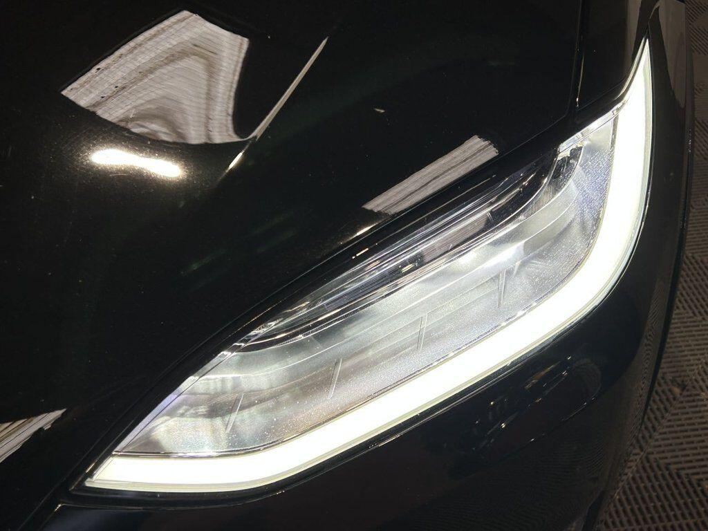 Tesla Model X view 20