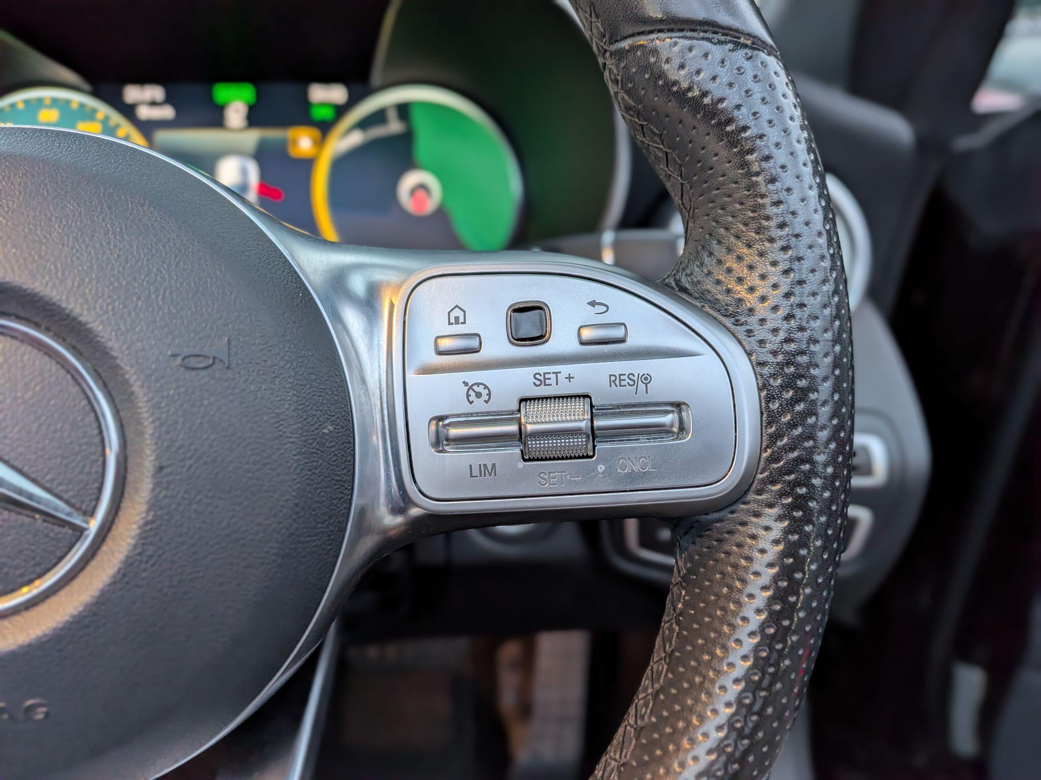 Mercedes-Benz C Class view 41