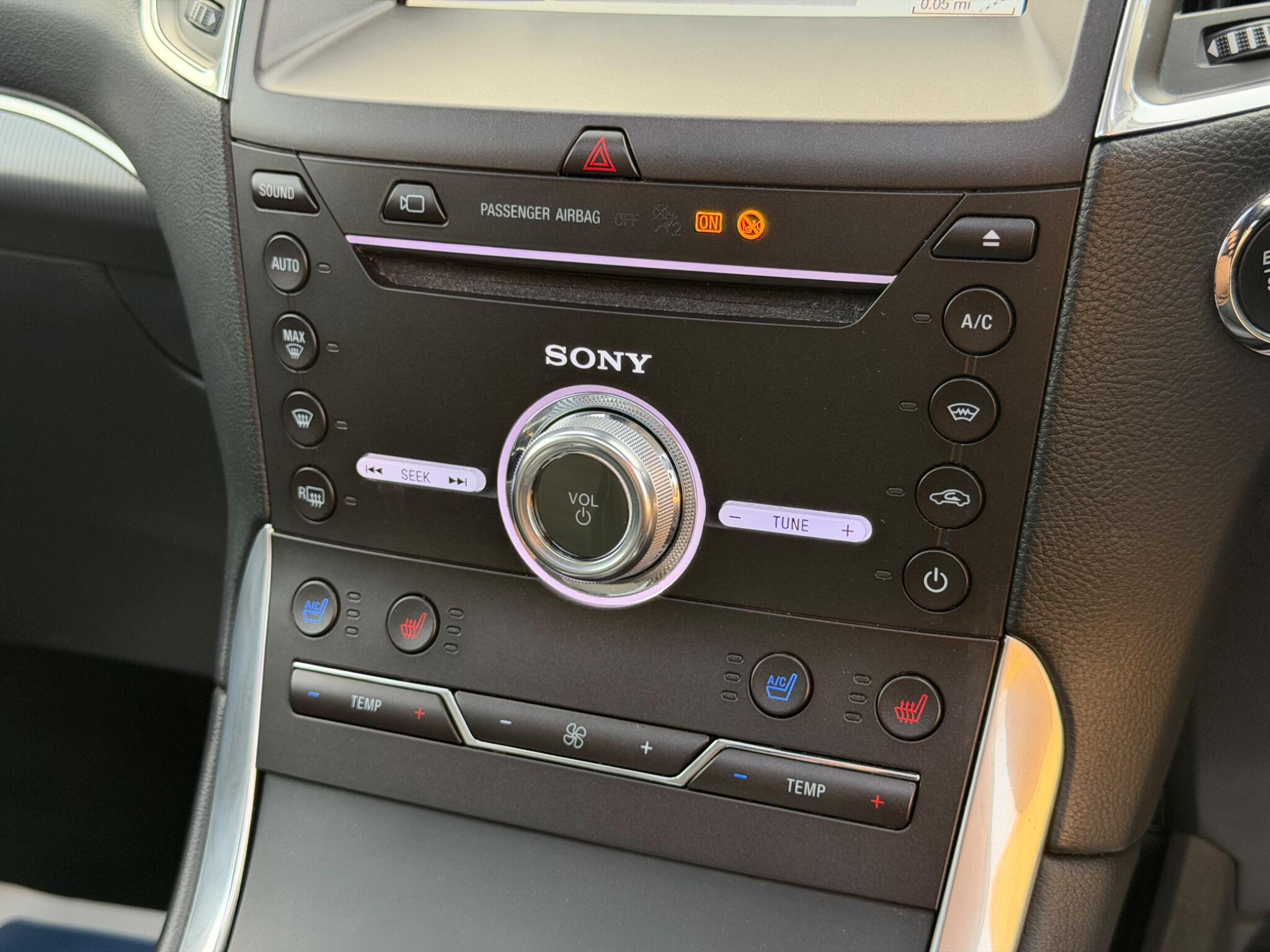 Ford Galaxy view 52