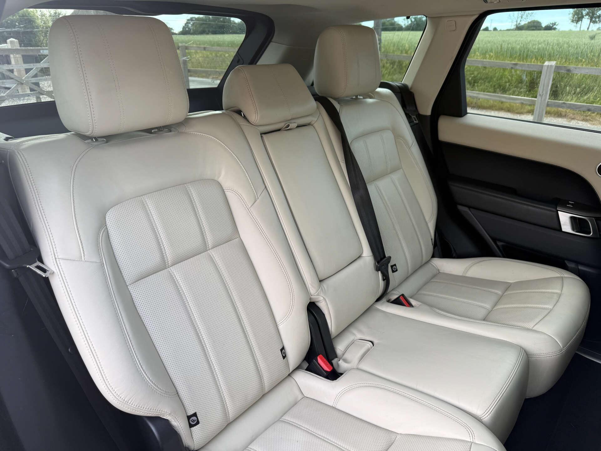 Land Rover Range Rover Sport view 15