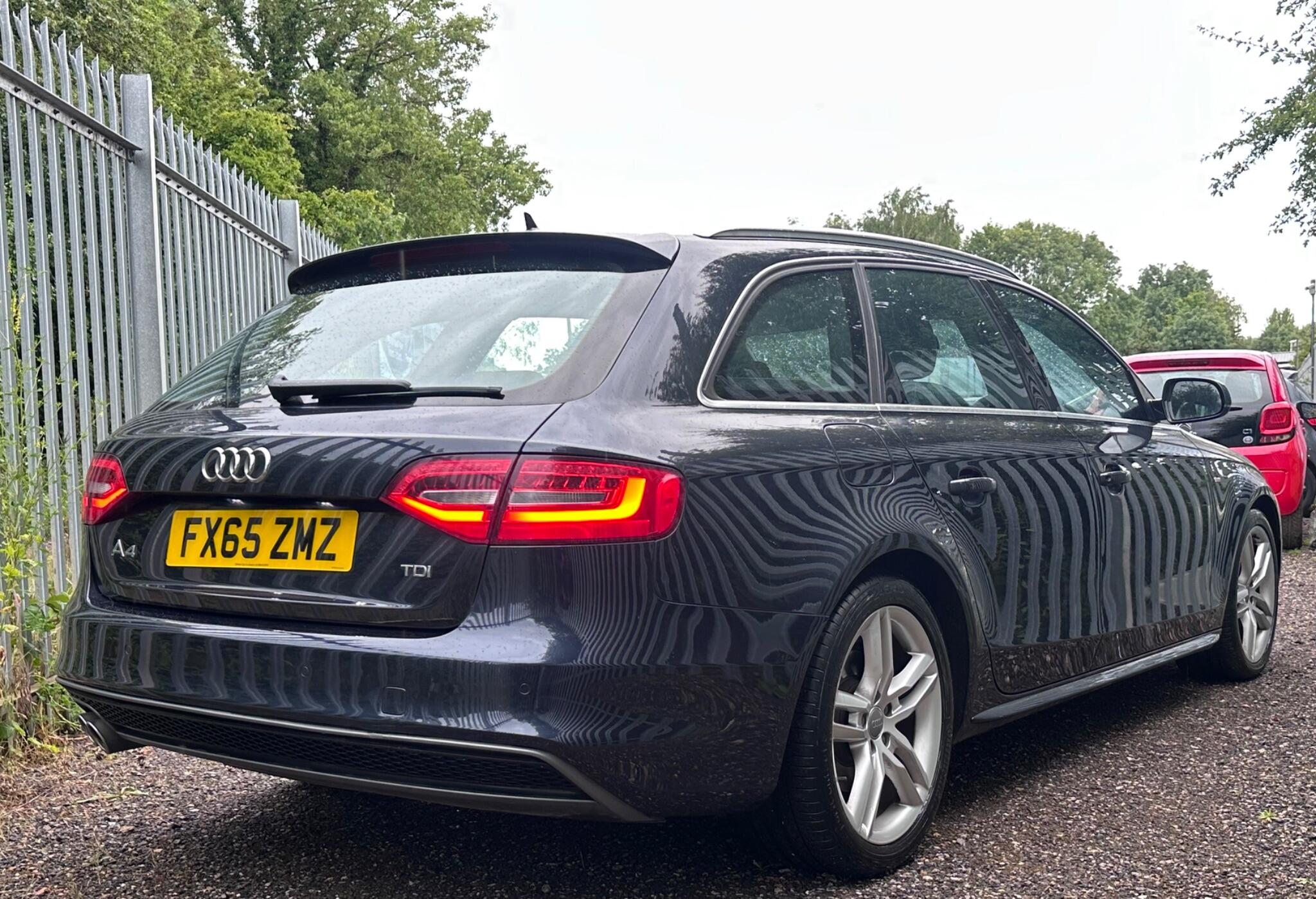 2015 Audi A4 Avant image 21
