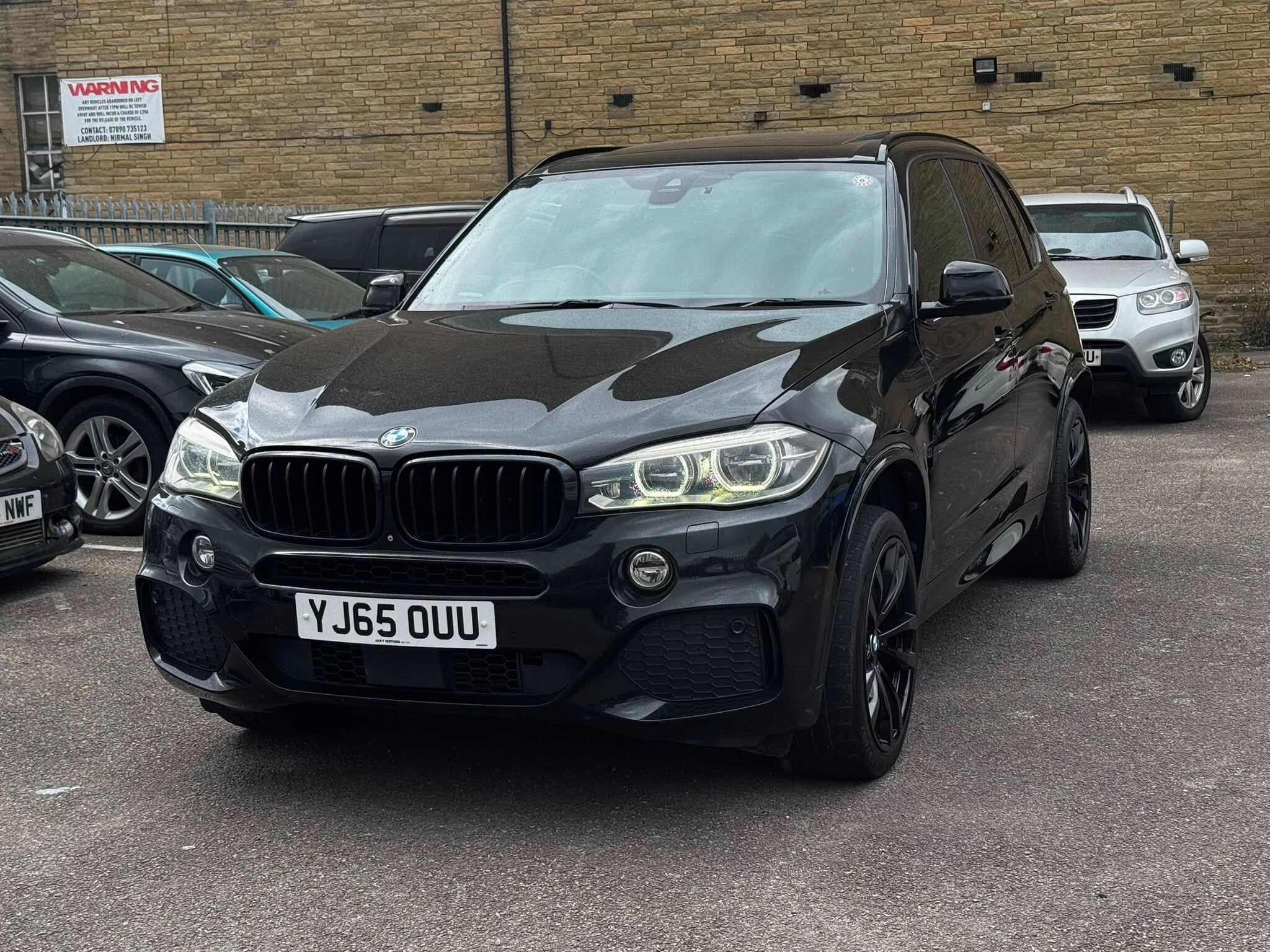 BMW X5 view 2