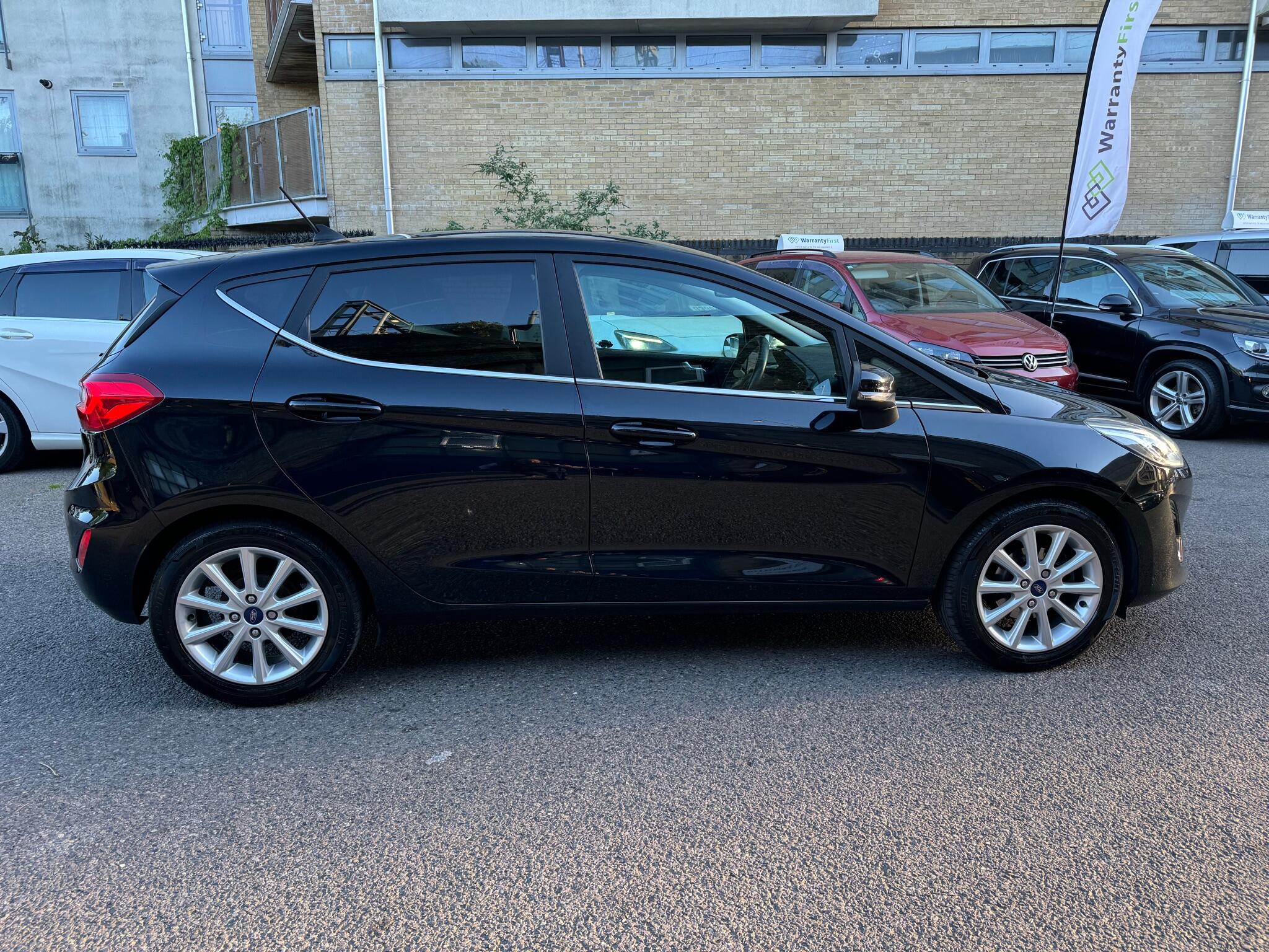 Ford Fiesta view 9