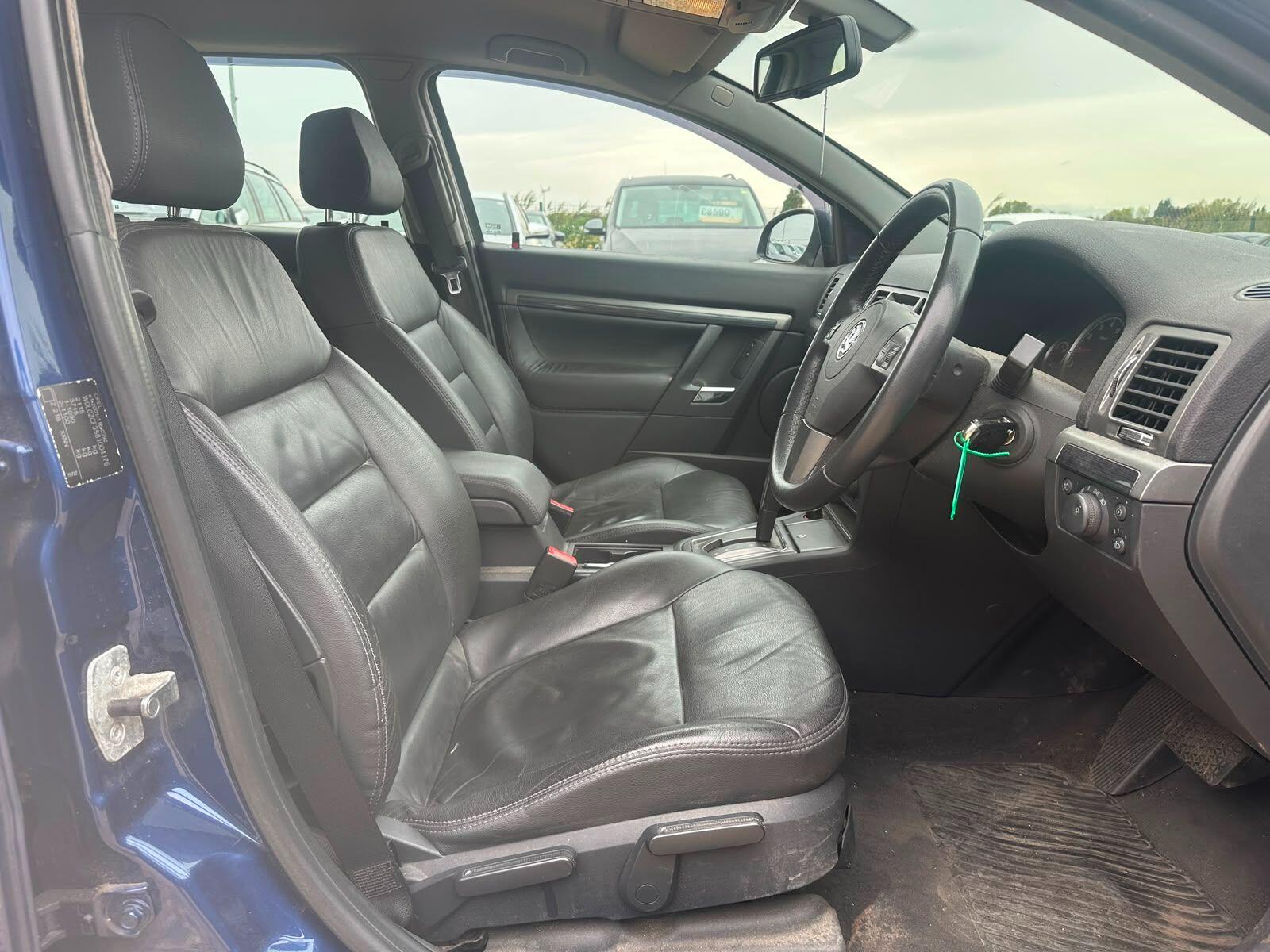Vauxhall Vectra view 7