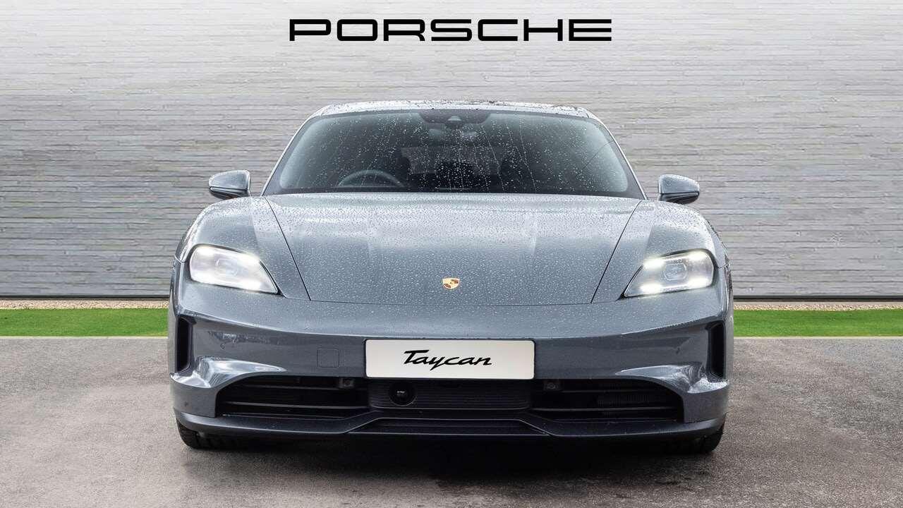 Porsche Taycan view 8
