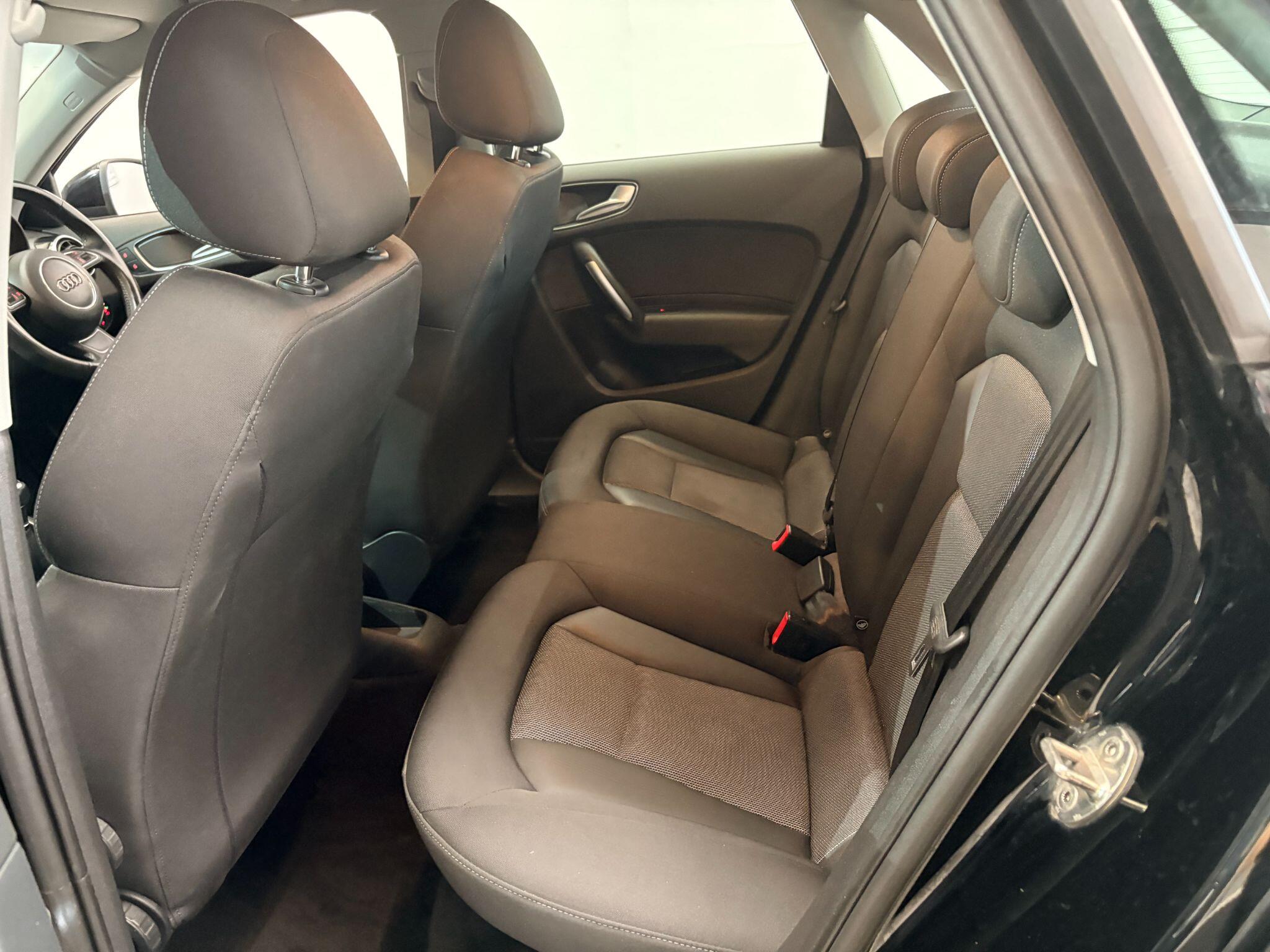 Audi A1 view 32