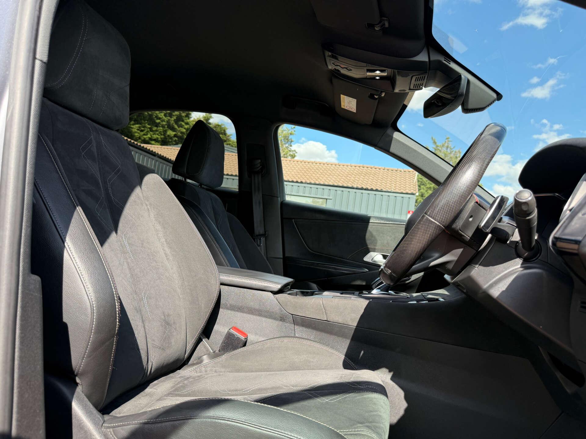 DS Automobiles DS 7 Crossback view 32