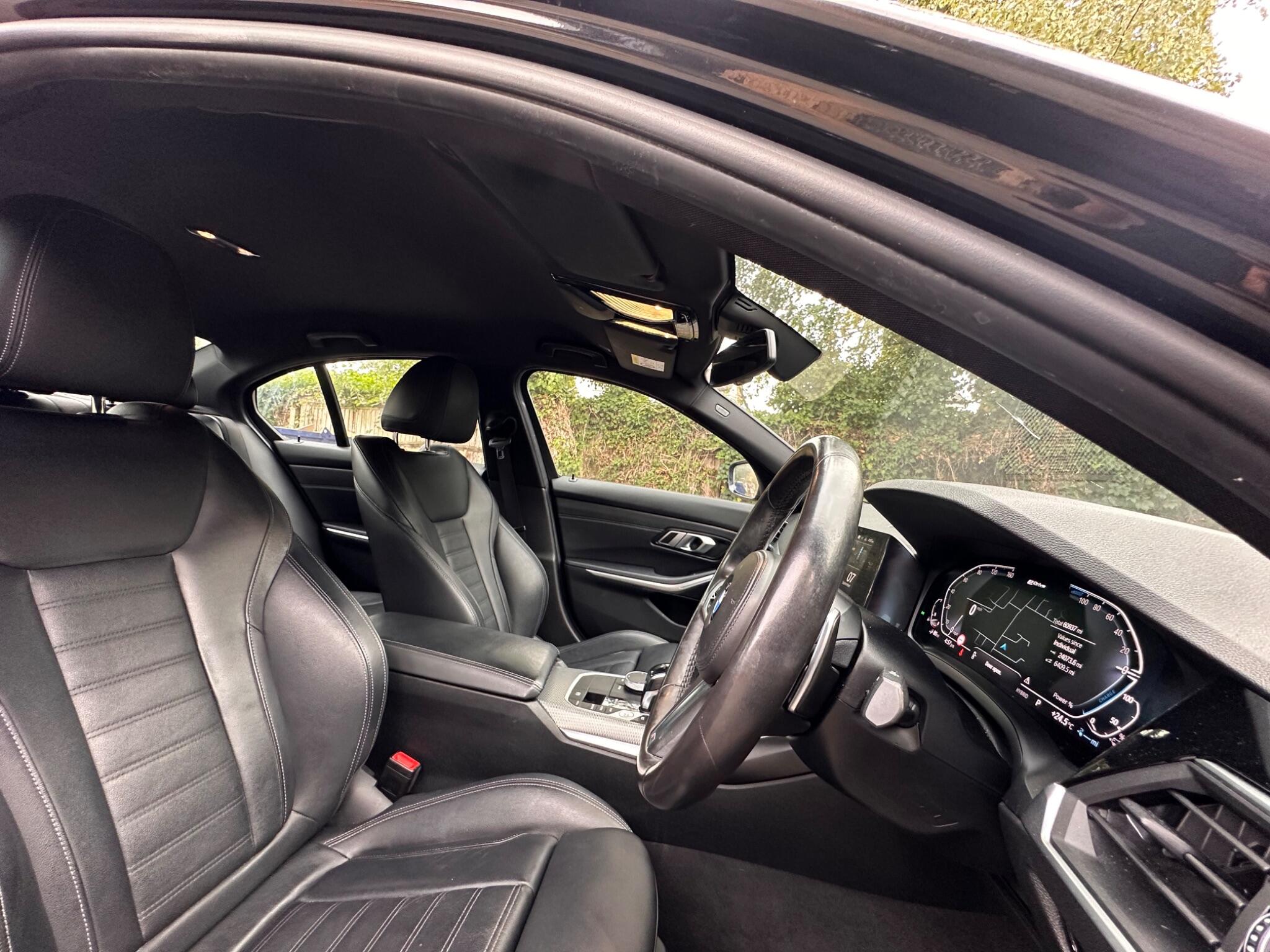 BMW 3 Series view 19