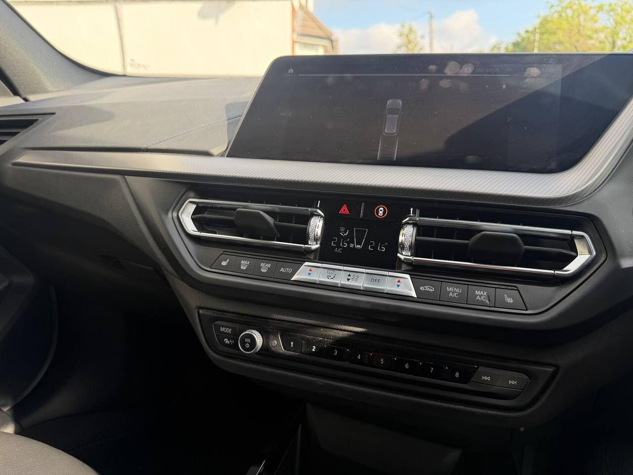 BMW 1 Series view 38
