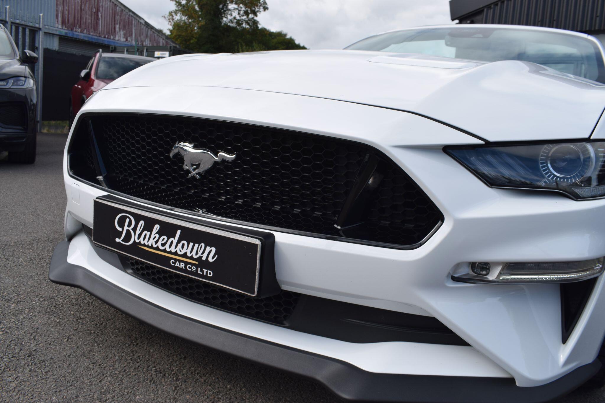 Ford Mustang view 54