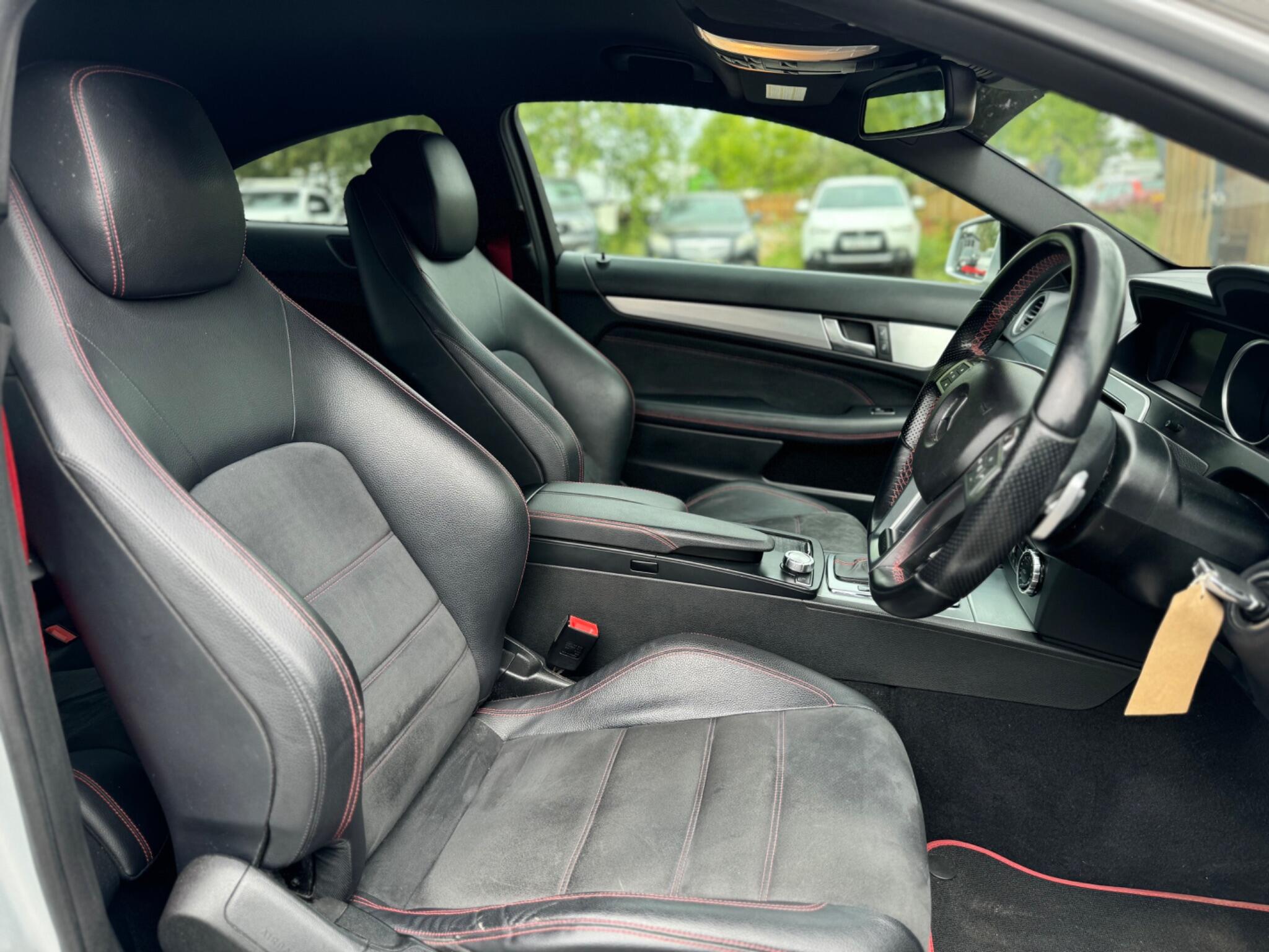Mercedes-Benz C-Class view 19