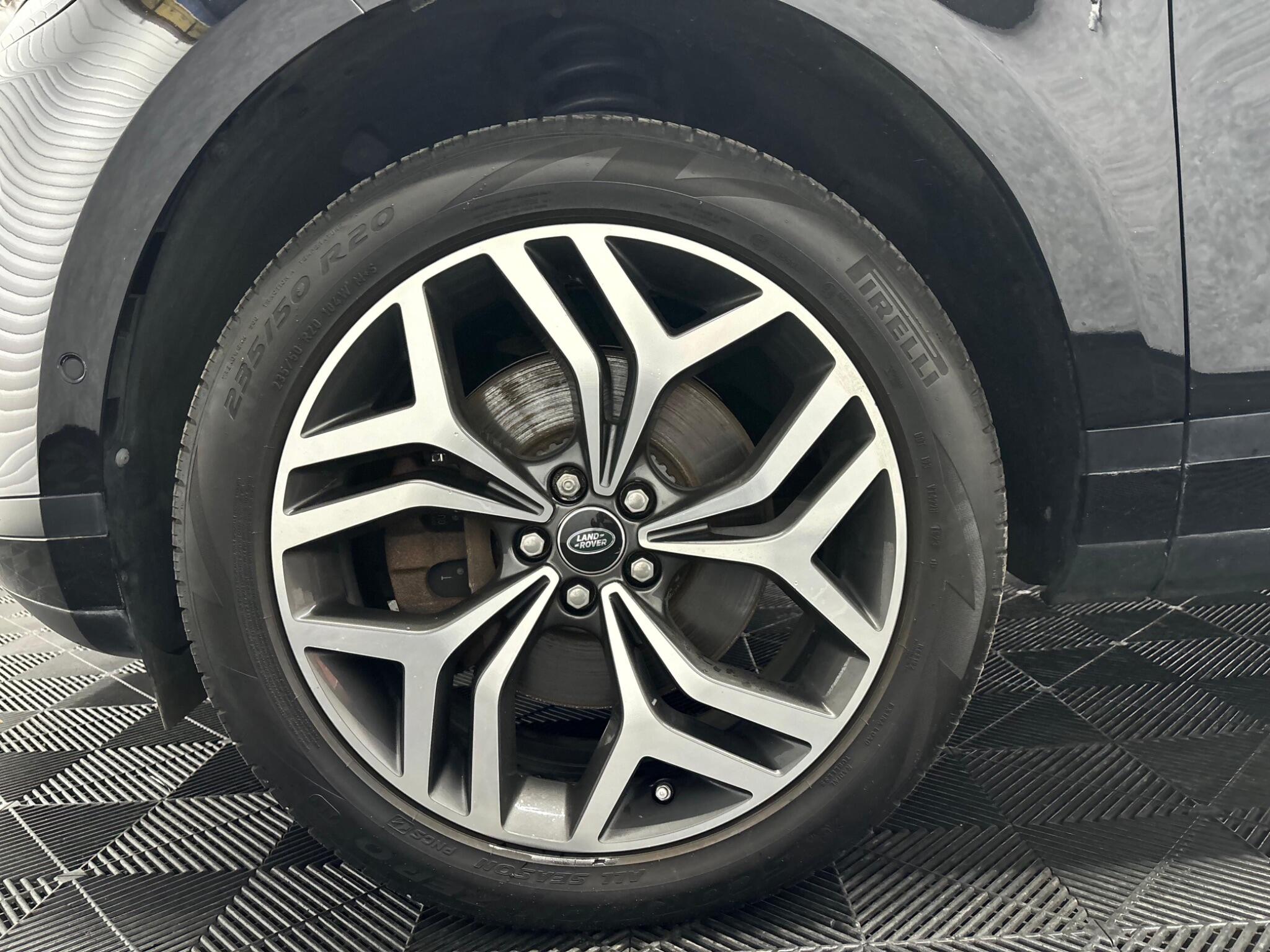 Land Rover Range Rover Evoque view 42