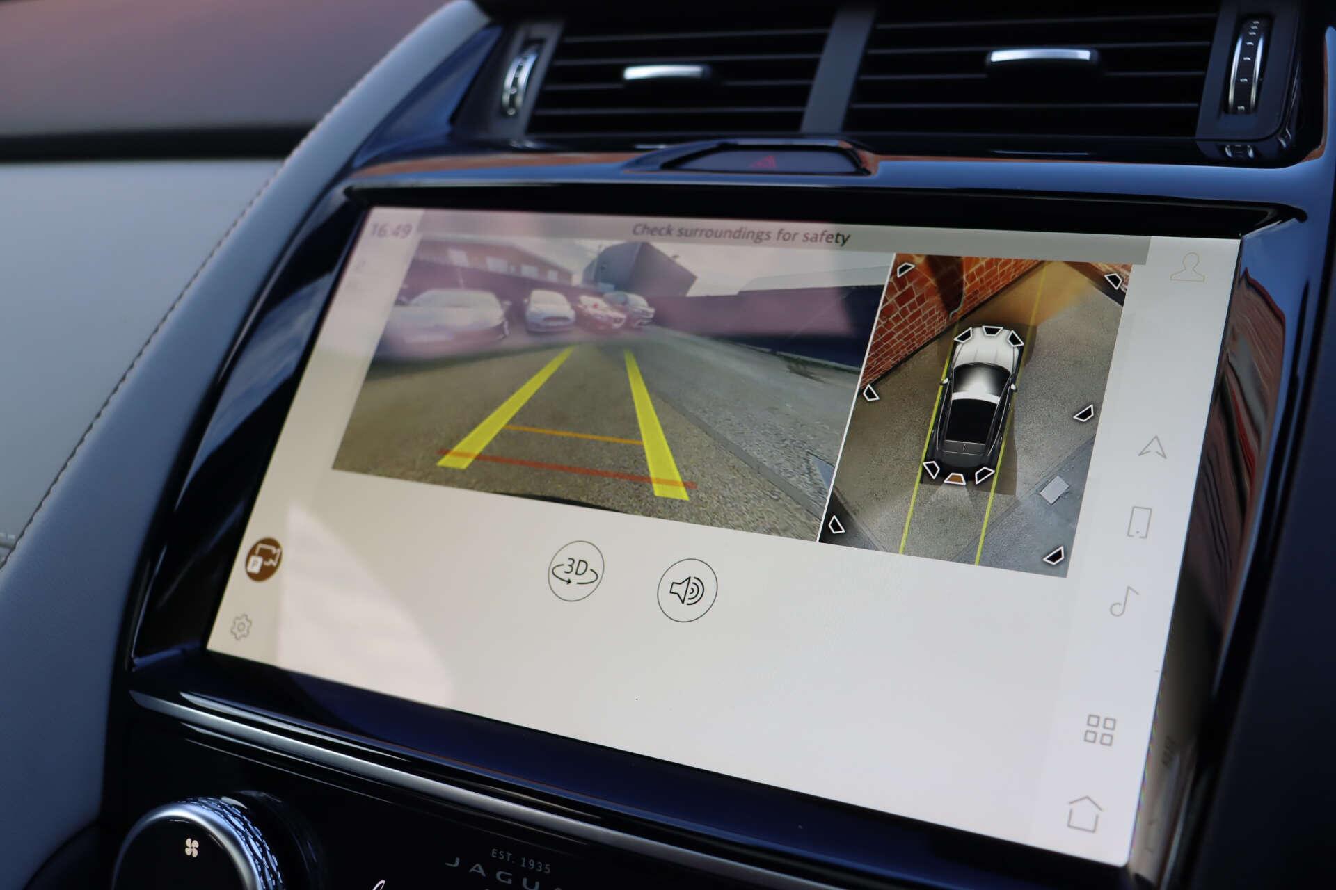 Jaguar E-Pace view 40