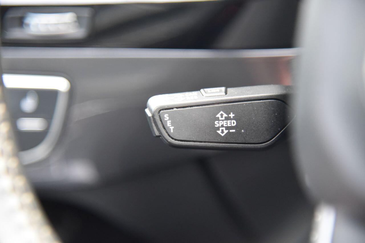 Audi Q7 view 35