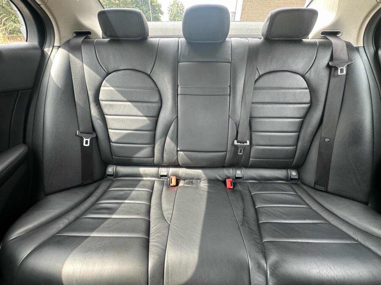 Mercedes-Benz C-Class view 40