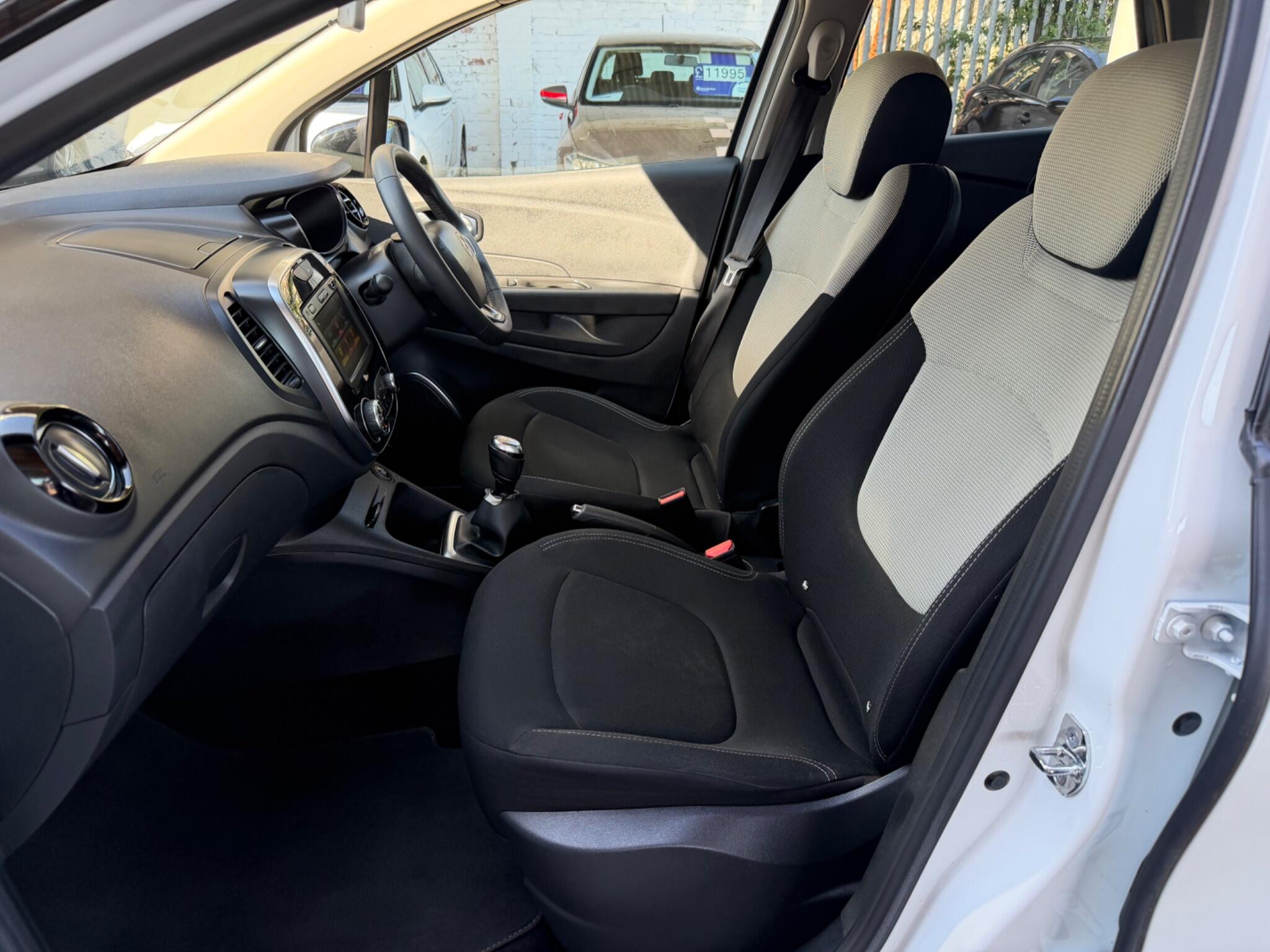 Renault Captur view 8