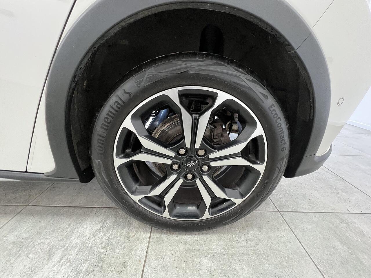 Ford Focus view 21
