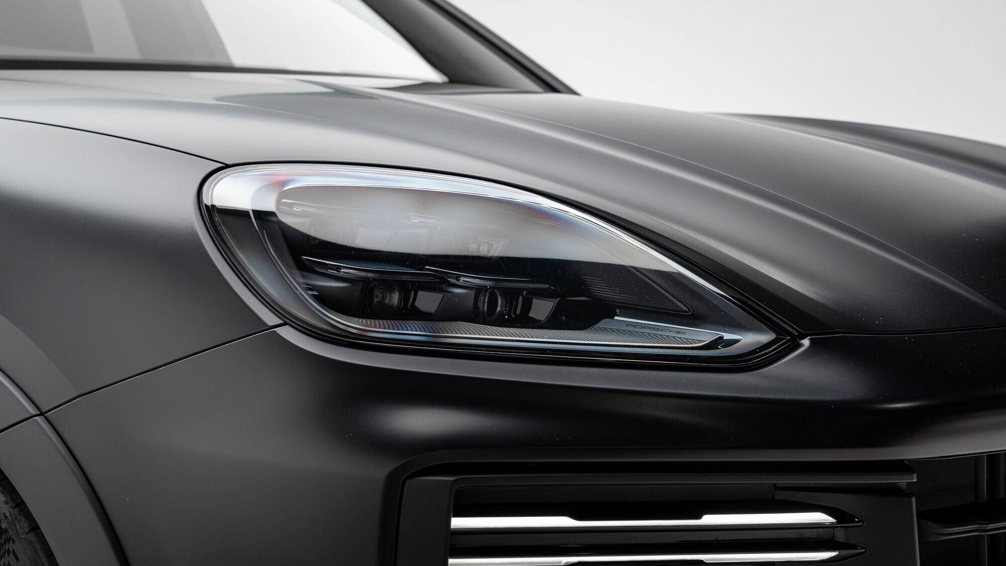 Porsche Cayenne view 11