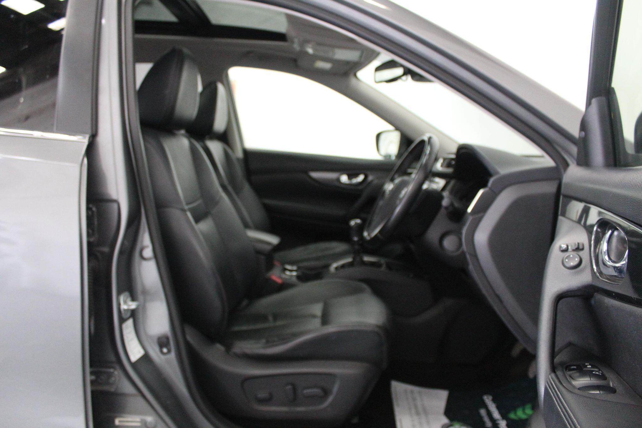 Nissan X-Trail view 32