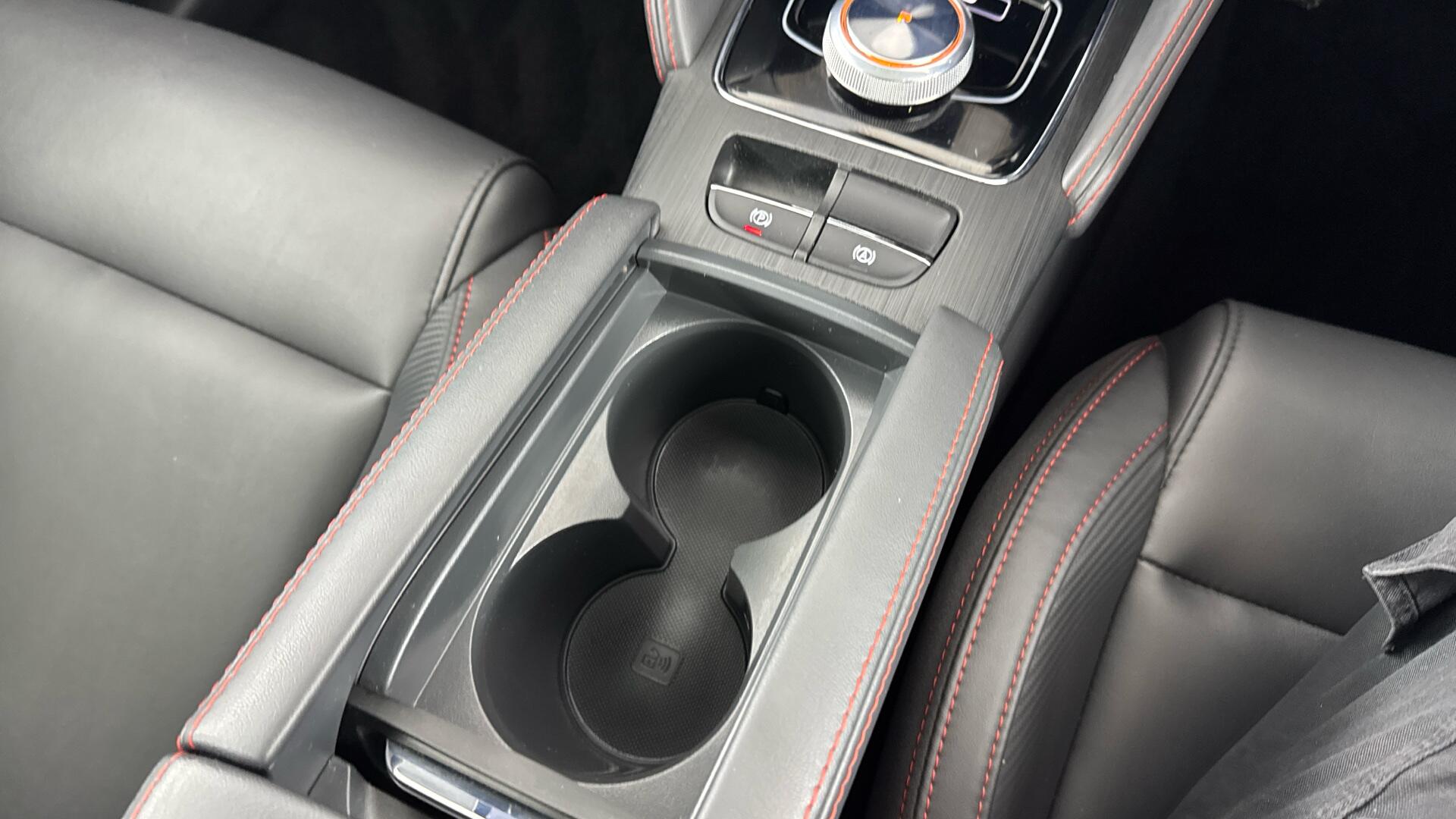 MG ZS view 37