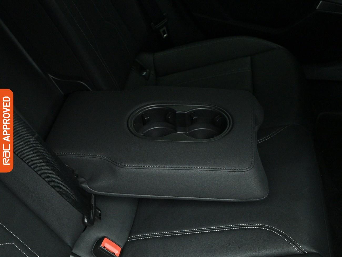 Audi A3 view 24
