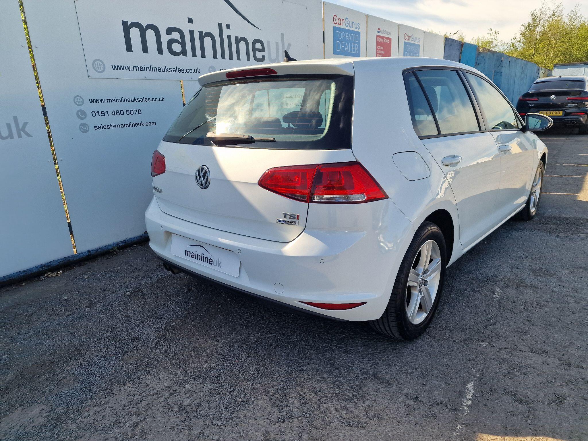 Volkswagen Golf view 17