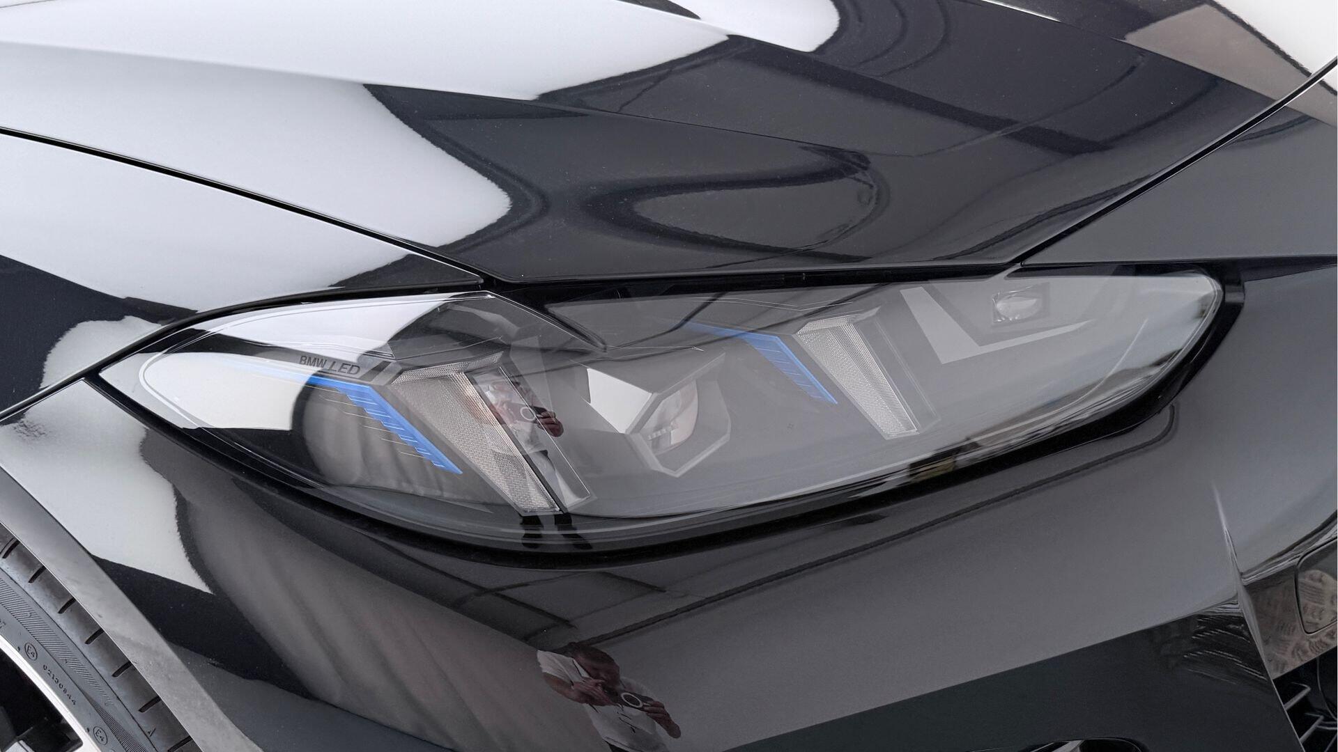 BMW i4 view 22