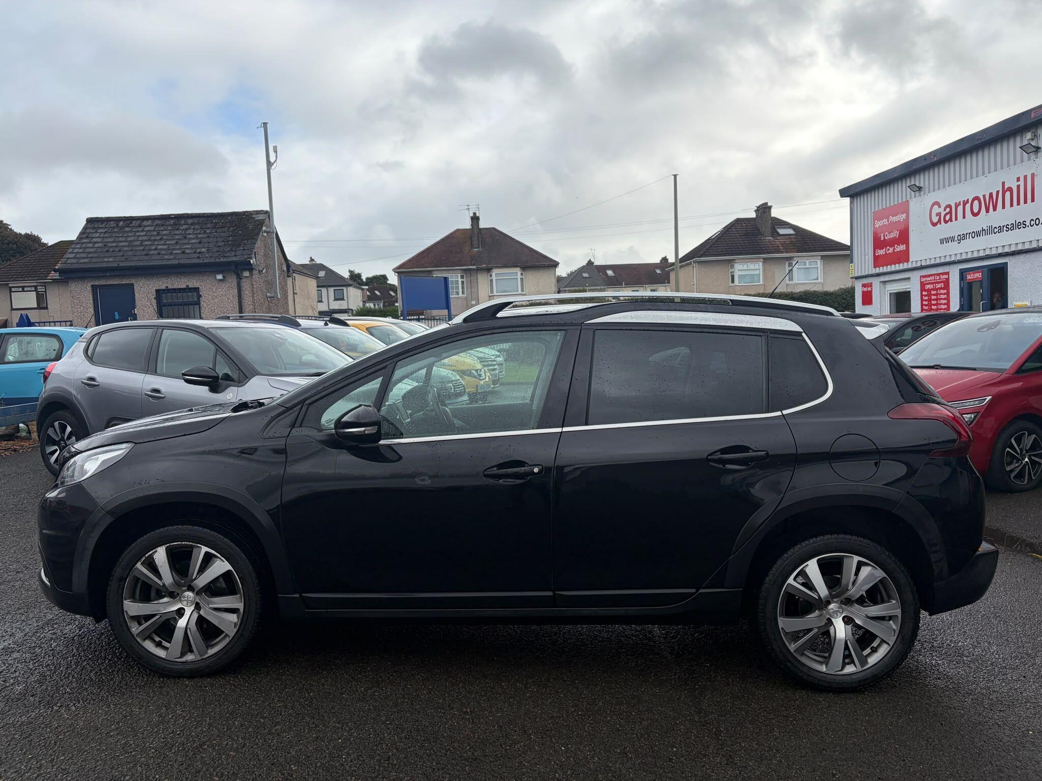 Peugeot 2008 view 2