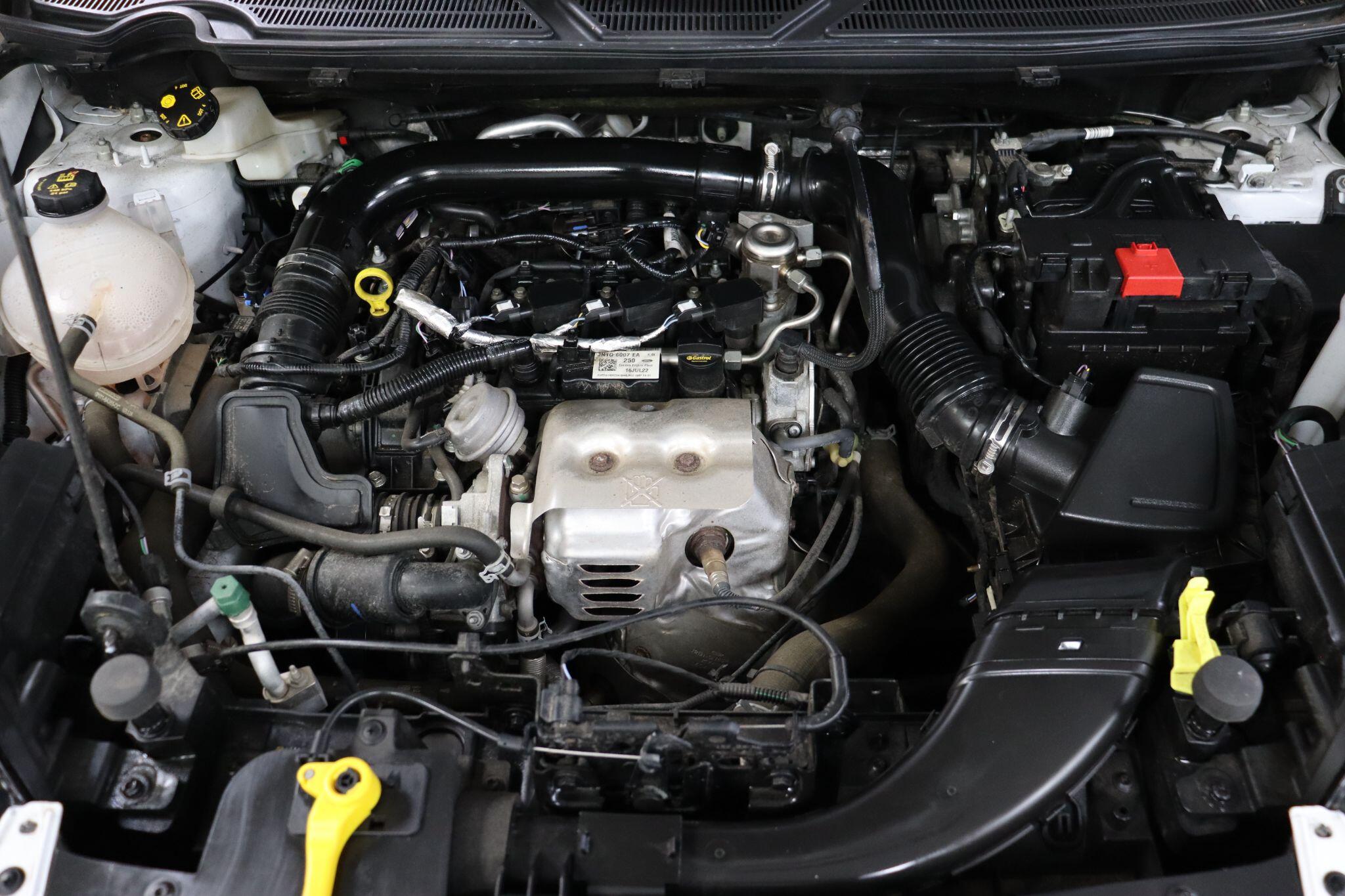 Ford Ecosport view 45