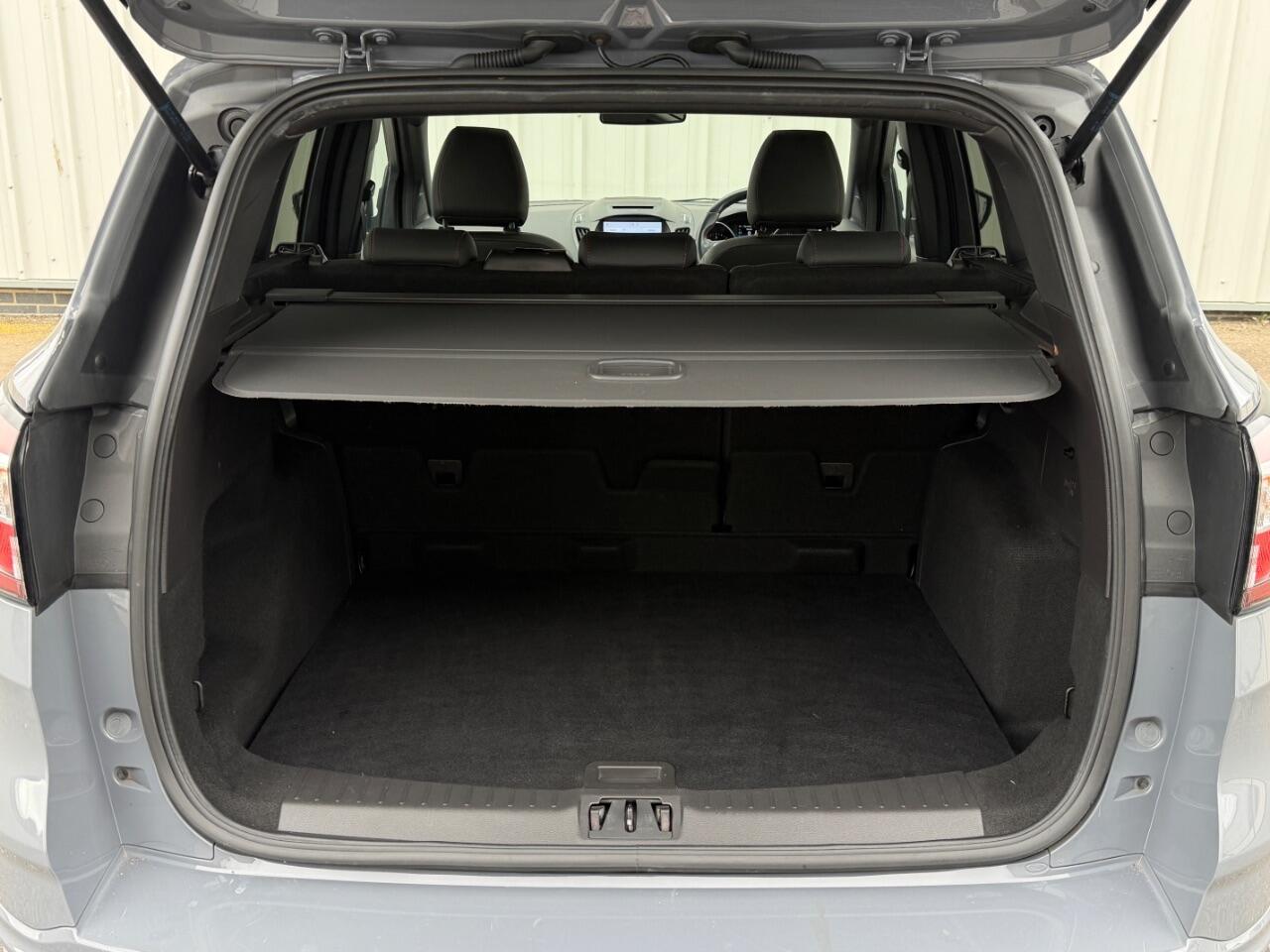 Ford Kuga view 11