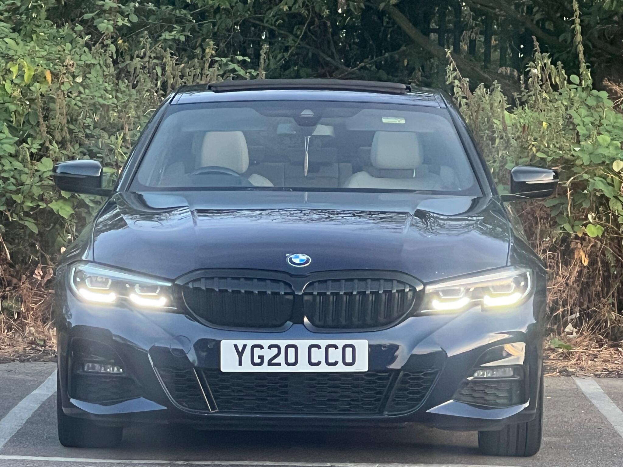 BMW 3 Series view 3
