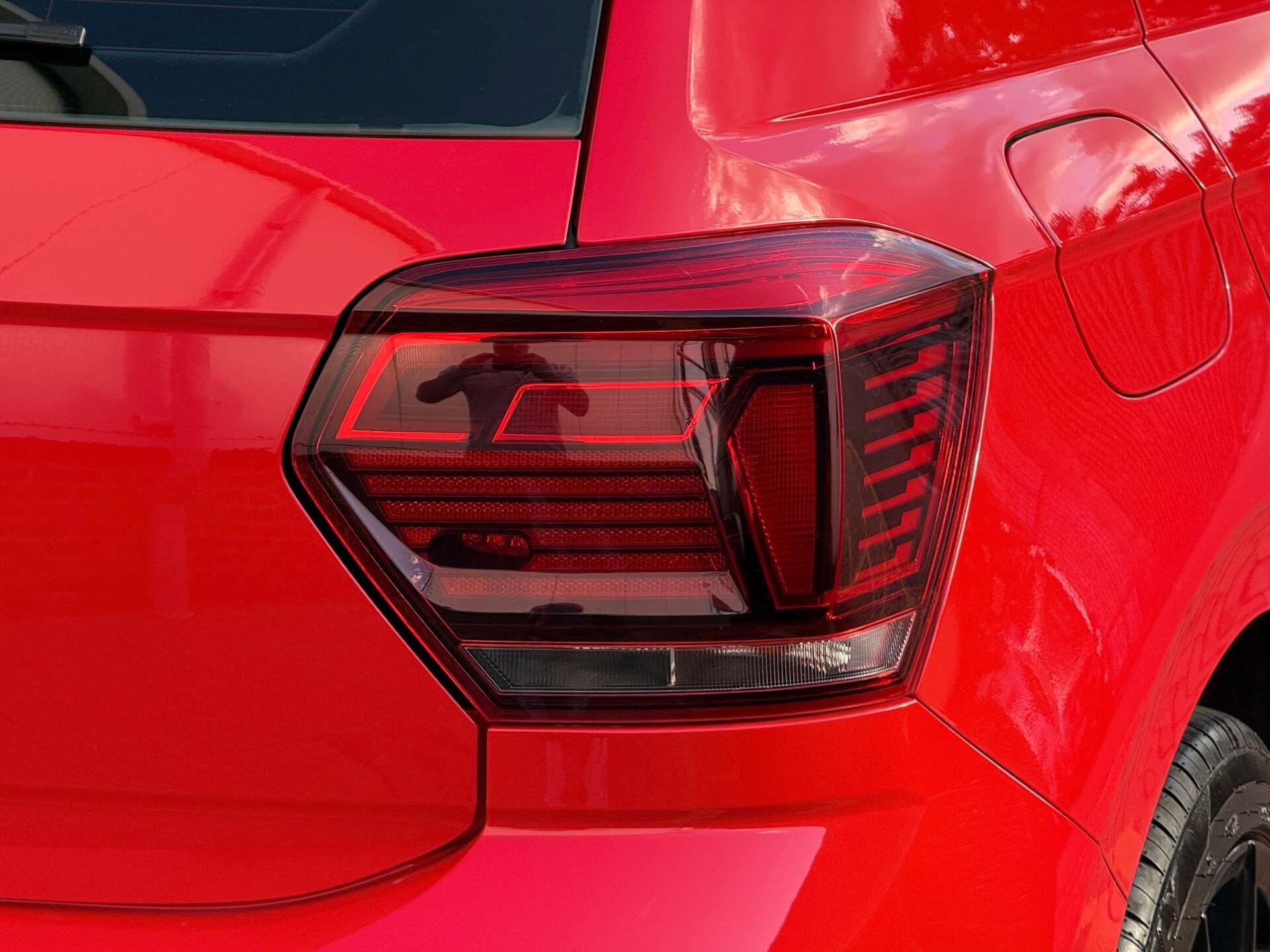 Volkswagen Polo view 10