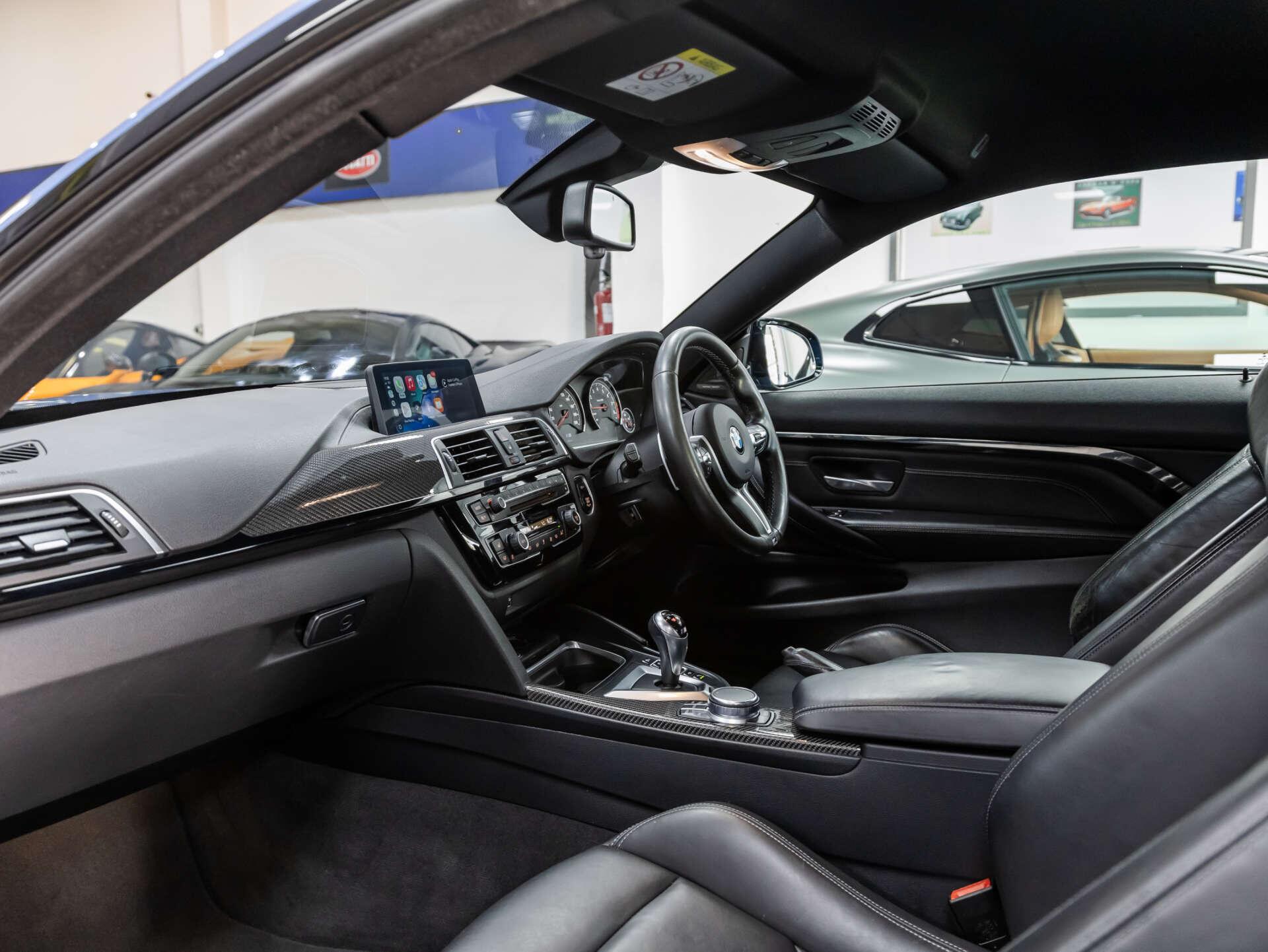 BMW M4 view 50